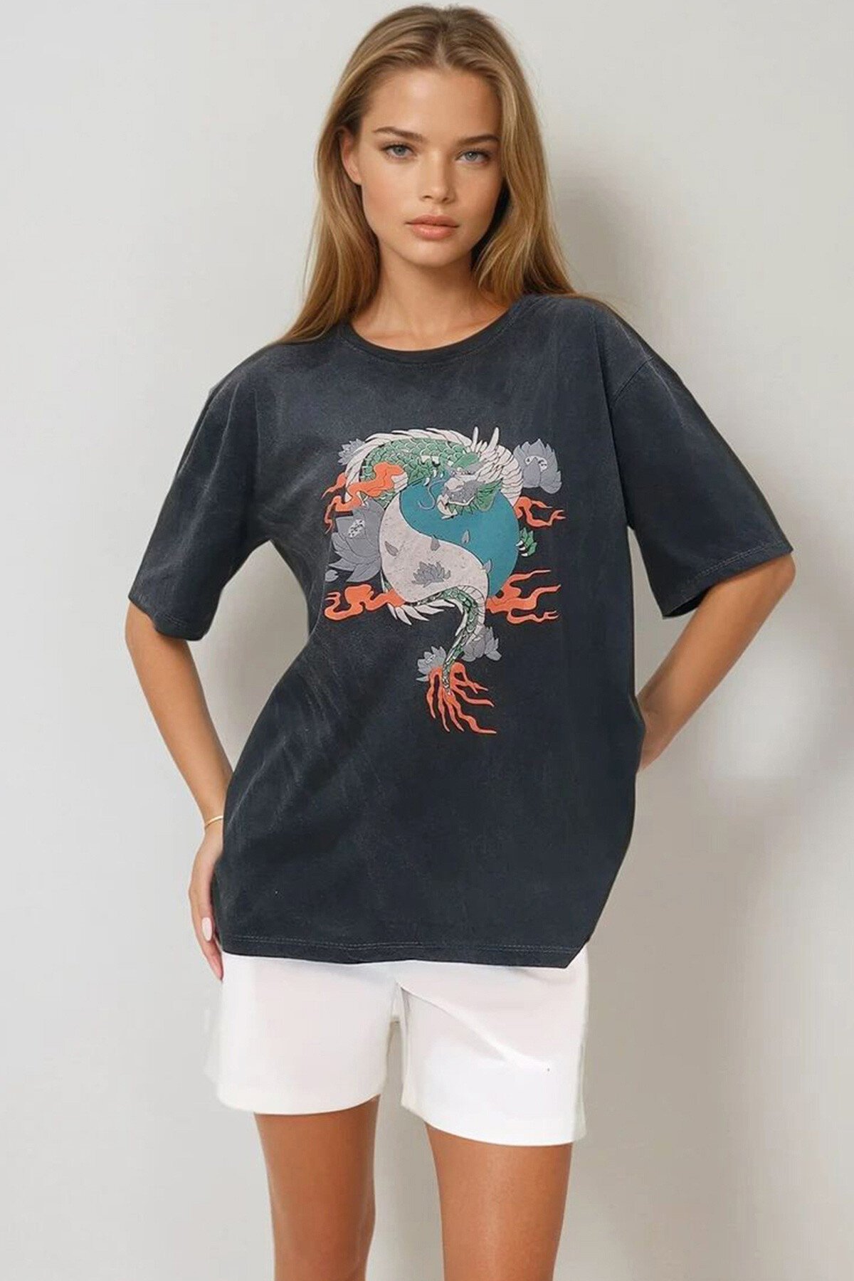 Gri Bisiklet Yaka Dijital Baskılı Yıkamalı Oversize T Shirt