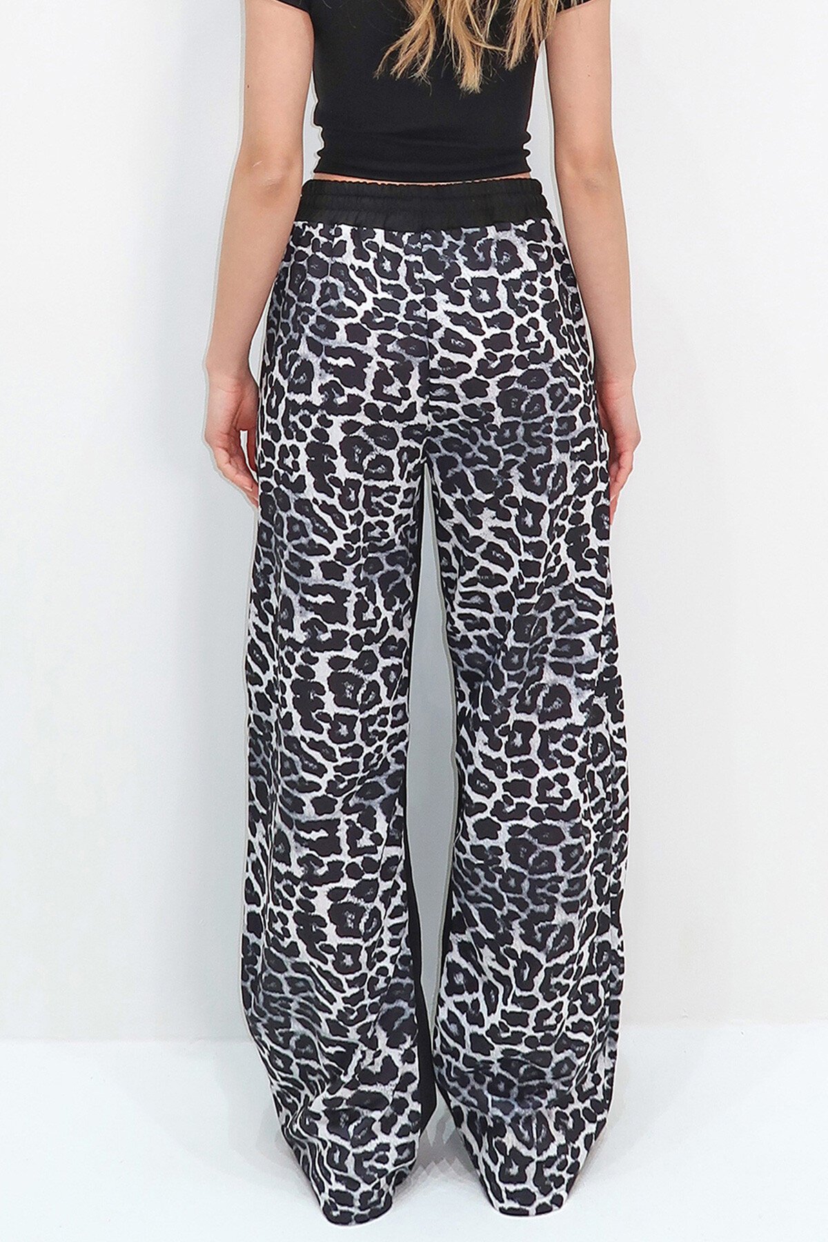 Gri Çift Cepli Leopar Desenli İspanyol Paça Pantolon