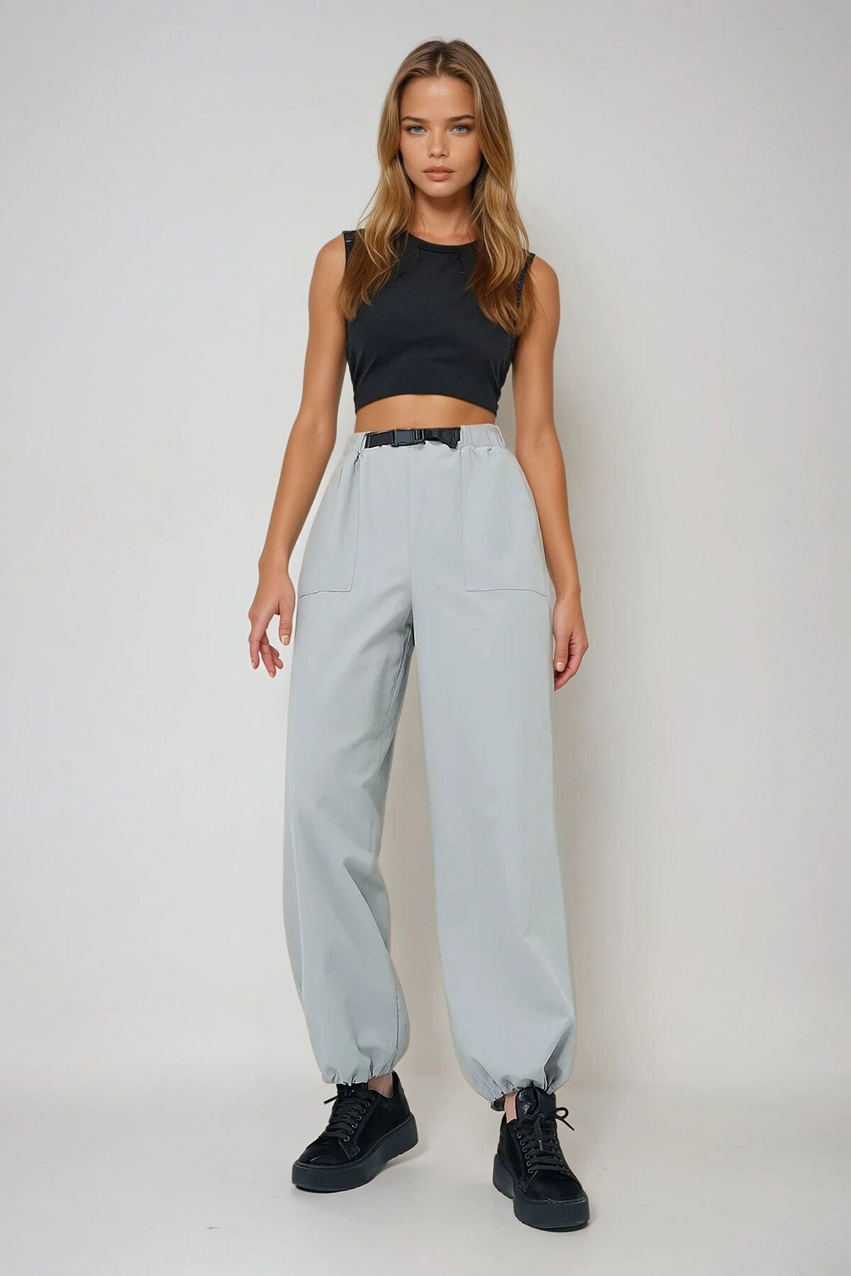 Gri Çift Cepli Paçası Lastikli Kemer Detaylı Yazlık Jogger Pantolon