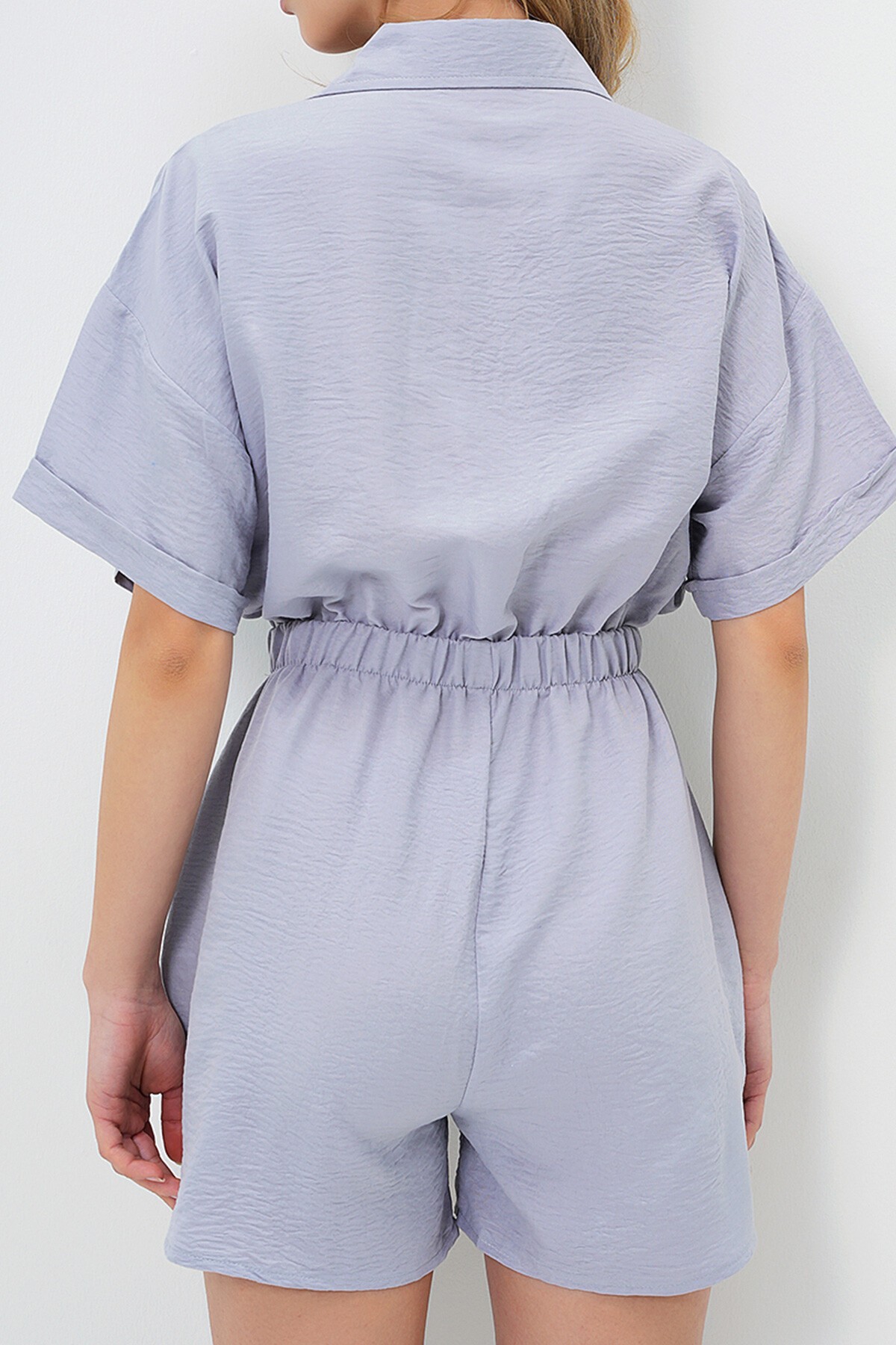 Gri Gömlek Yaka Tek Cepli Beli Büzgülü Aerobin Şort Tulum