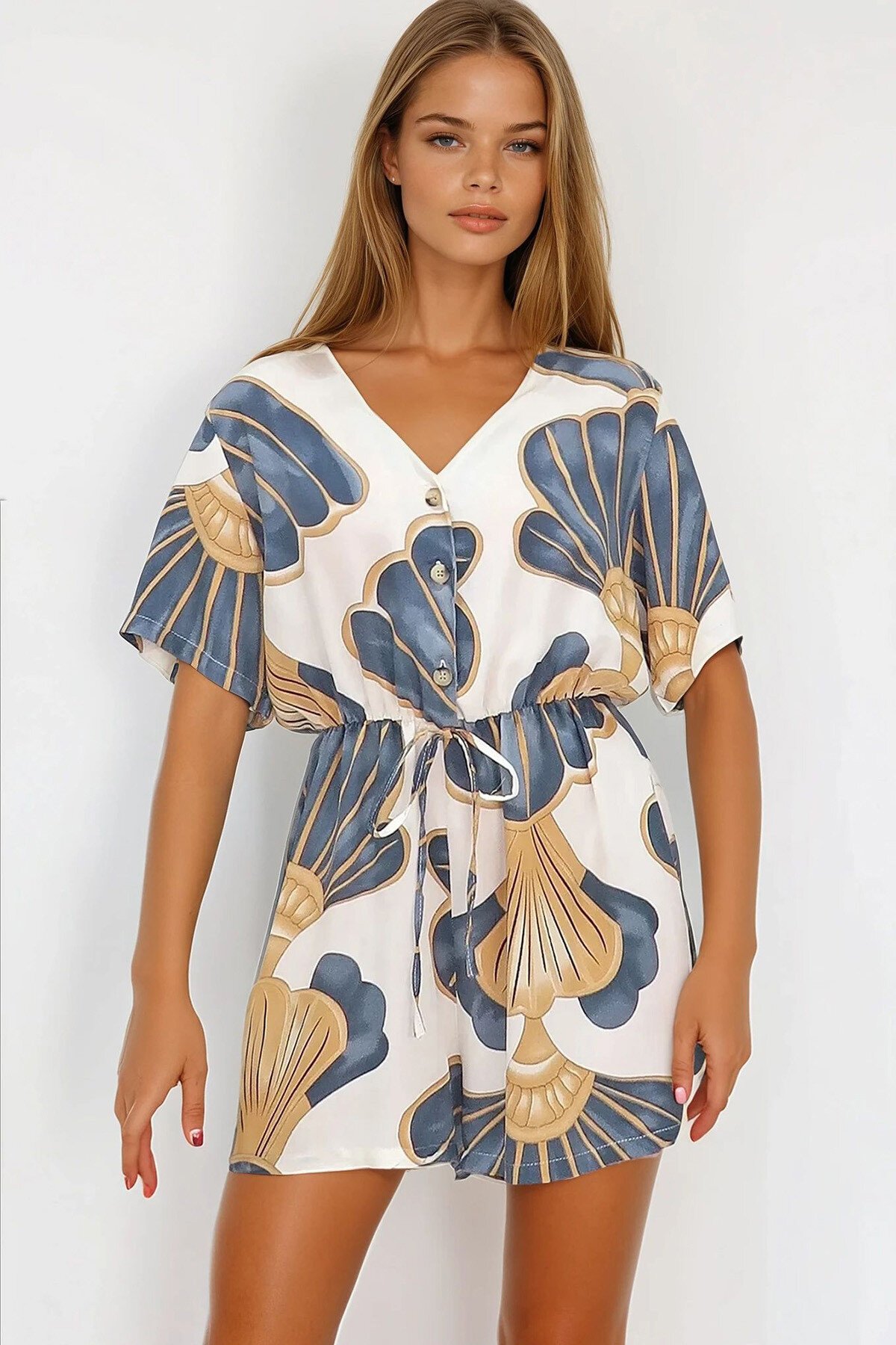 Gri V Yaka Önü Düğmeli Beli Bağlamalı Şort Tulum