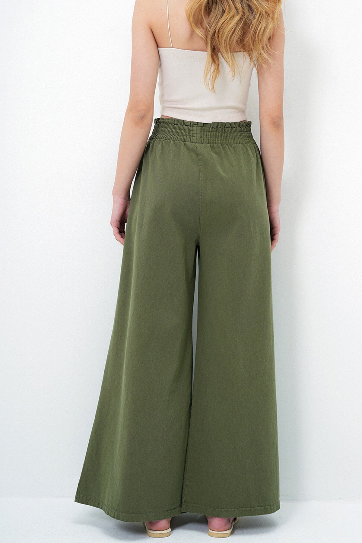 Haki Beli Gipeli Çift Cepli Bol Paça Gabardin Pantolon