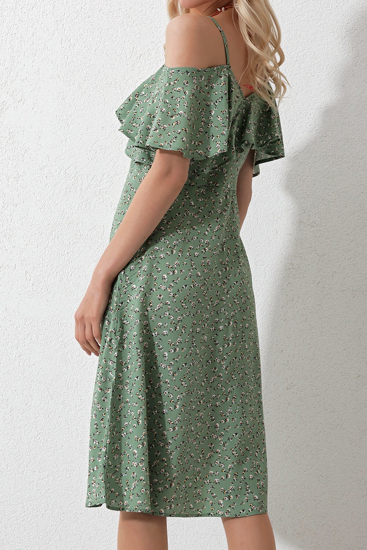 Haki İp Askılı Önü Fırfırlı Çiçek Desenli Dokuma Elbise