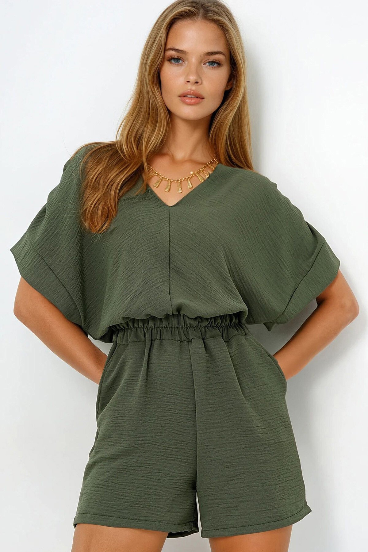 Haki V Yaka Omuzları Büzgülü Çift Cepli Aerobin Tulum