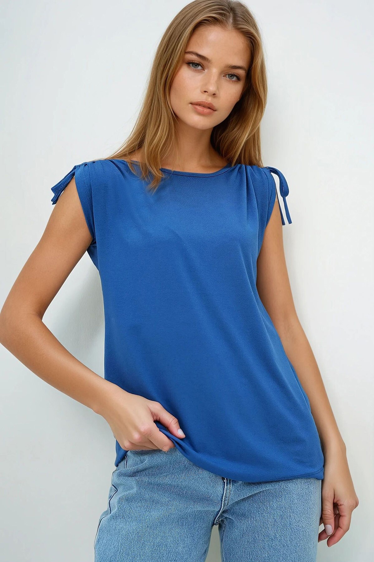 İndigo Bisiklet Yaka Sıfır Kol Omuzları Büzgülü T Shırt