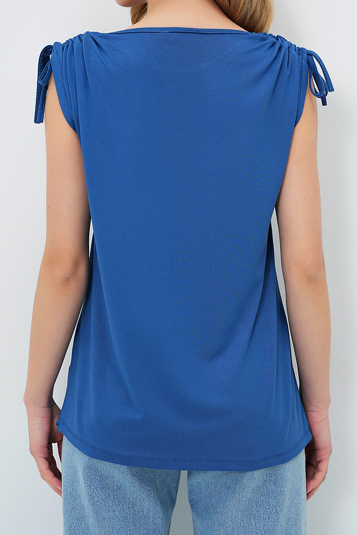 İndigo Bisiklet Yaka Sıfır Kol Omuzları Büzgülü T Shırt