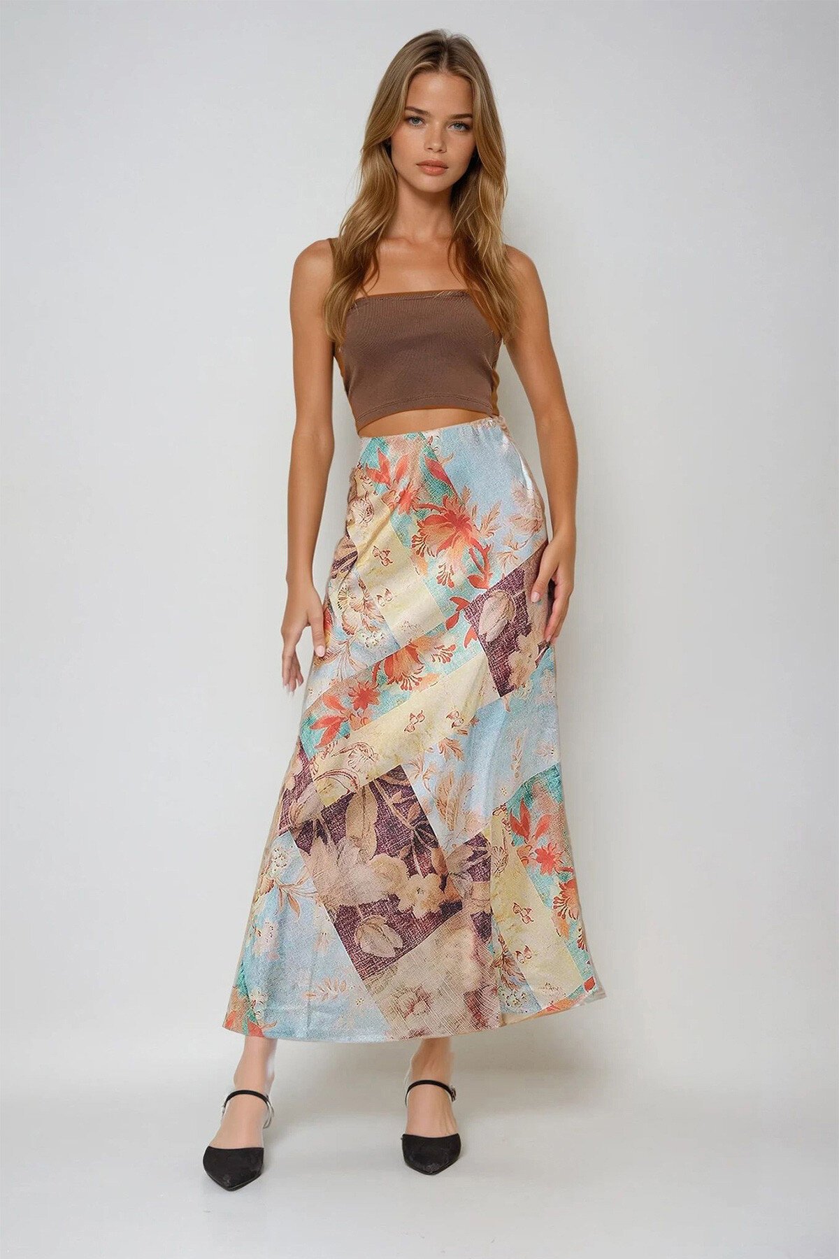 Kahve Mavi Çiçek Desenli Beli Lastikli Uzun Boy Etek
