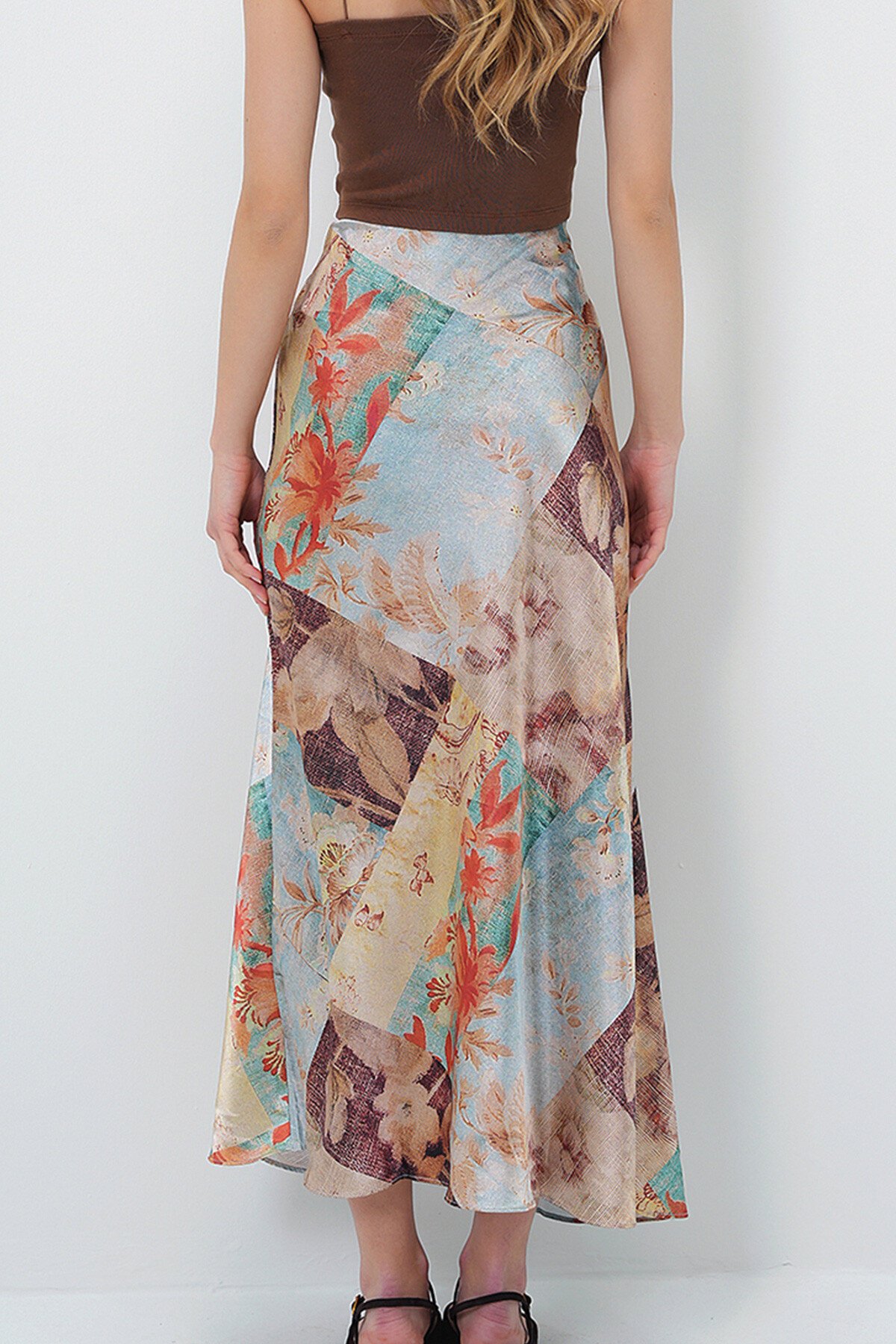 Kahve Mavi Çiçek Desenli Beli Lastikli Uzun Boy Etek