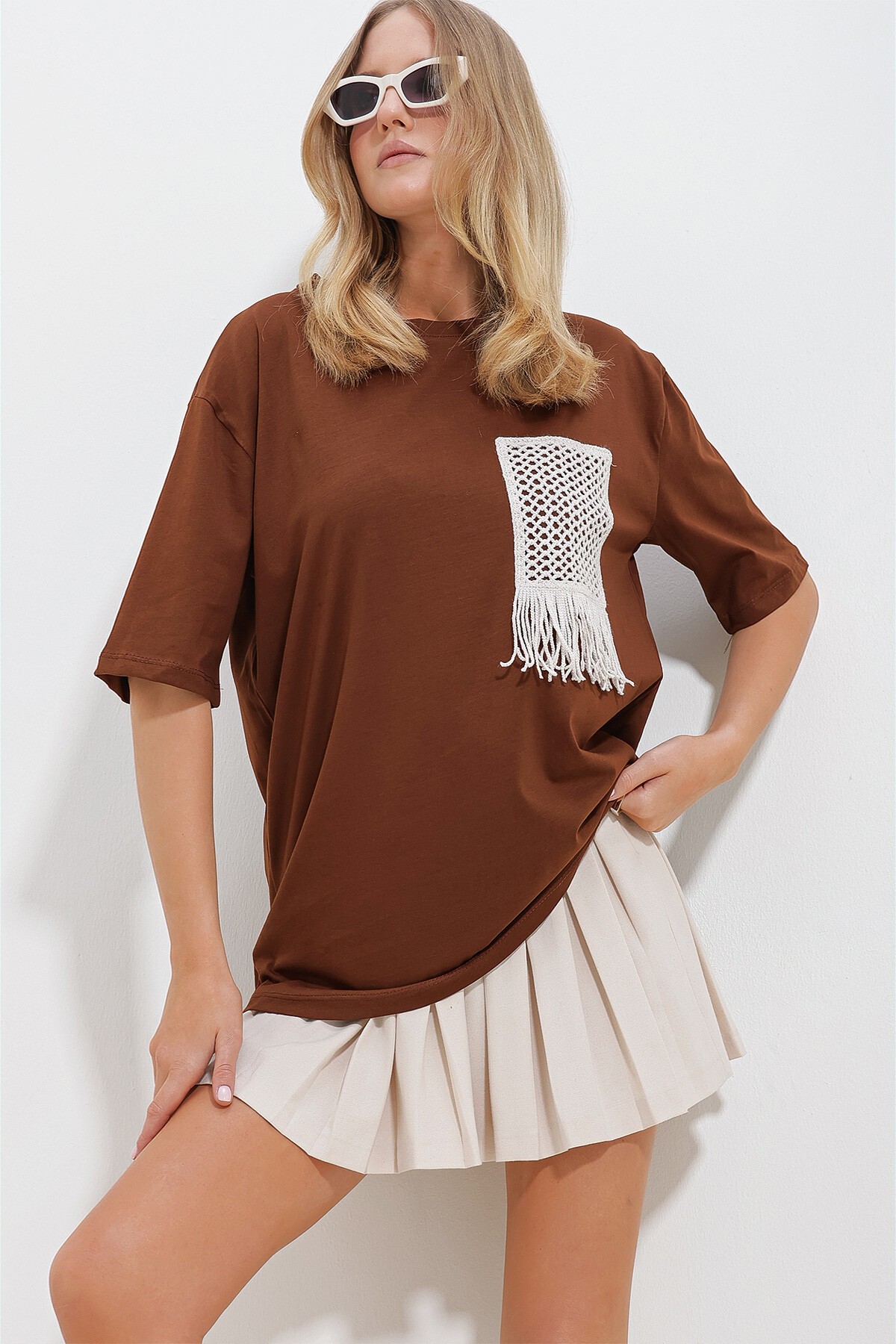 Kahverengi Bisiklet Yaka Örgü Cepli İki İplik T-Shirt