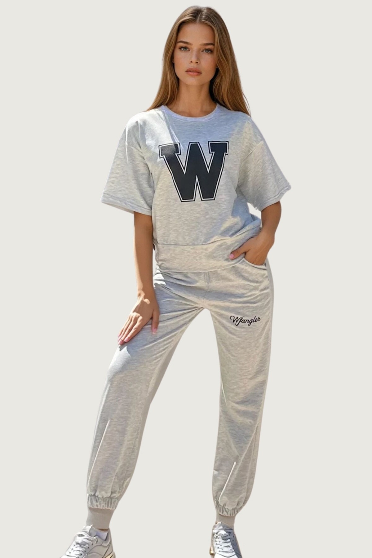 Karmelanj Baskılı T Shirt Ve Yüksek Bel Jogging Takım