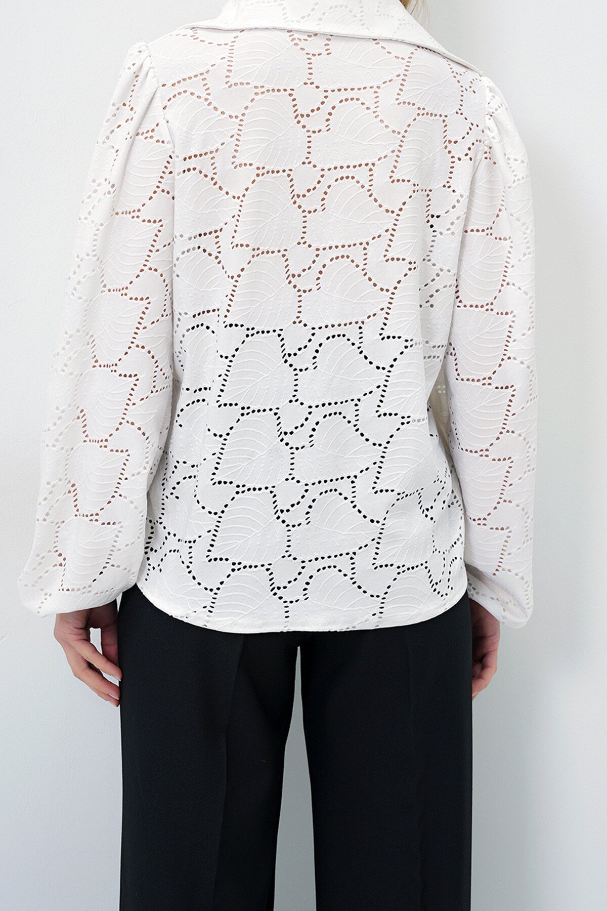 Kırık Beyaz Güpür Dokuma Premıum Gömlek