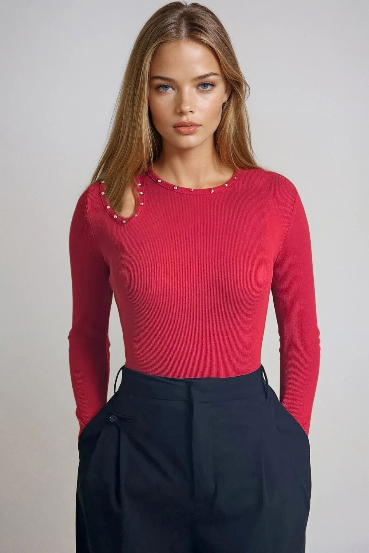 Kırmızı Bisiklet Yaka Out Cut Kesimli İnci Çakmalı Fitilli Örme Bluz