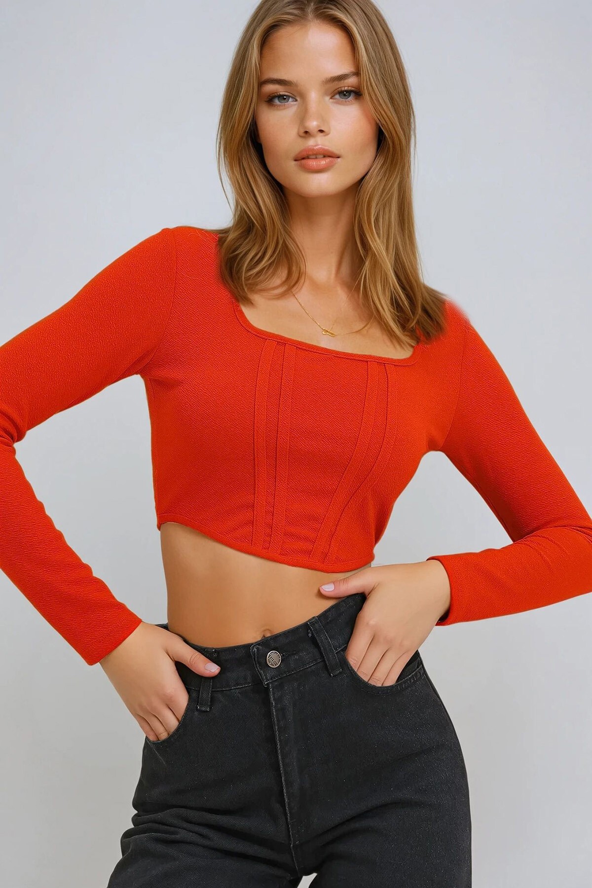 Kırmızı Kare Yaka Önü Dikişli Crop Bluz