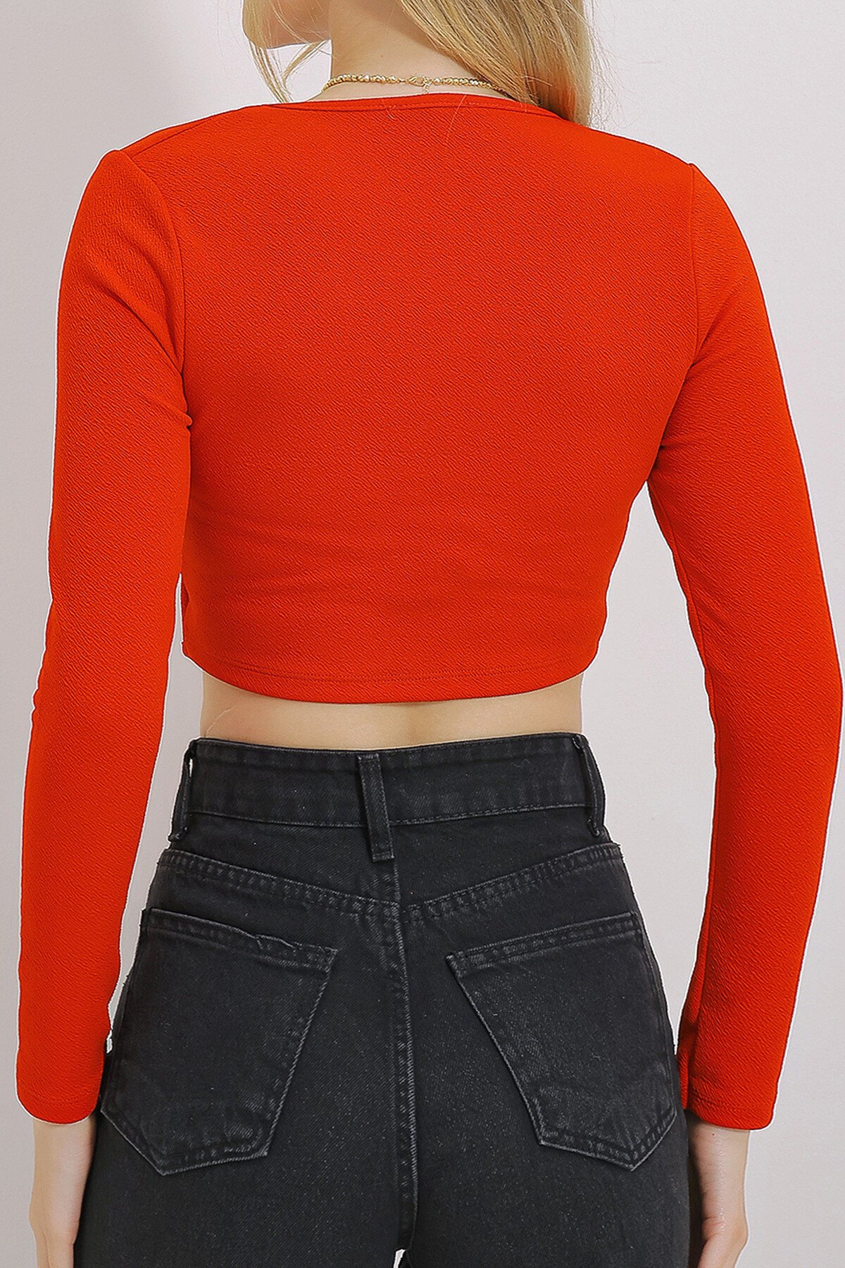 Kırmızı Kare Yaka Önü Dikişli Crop Bluz