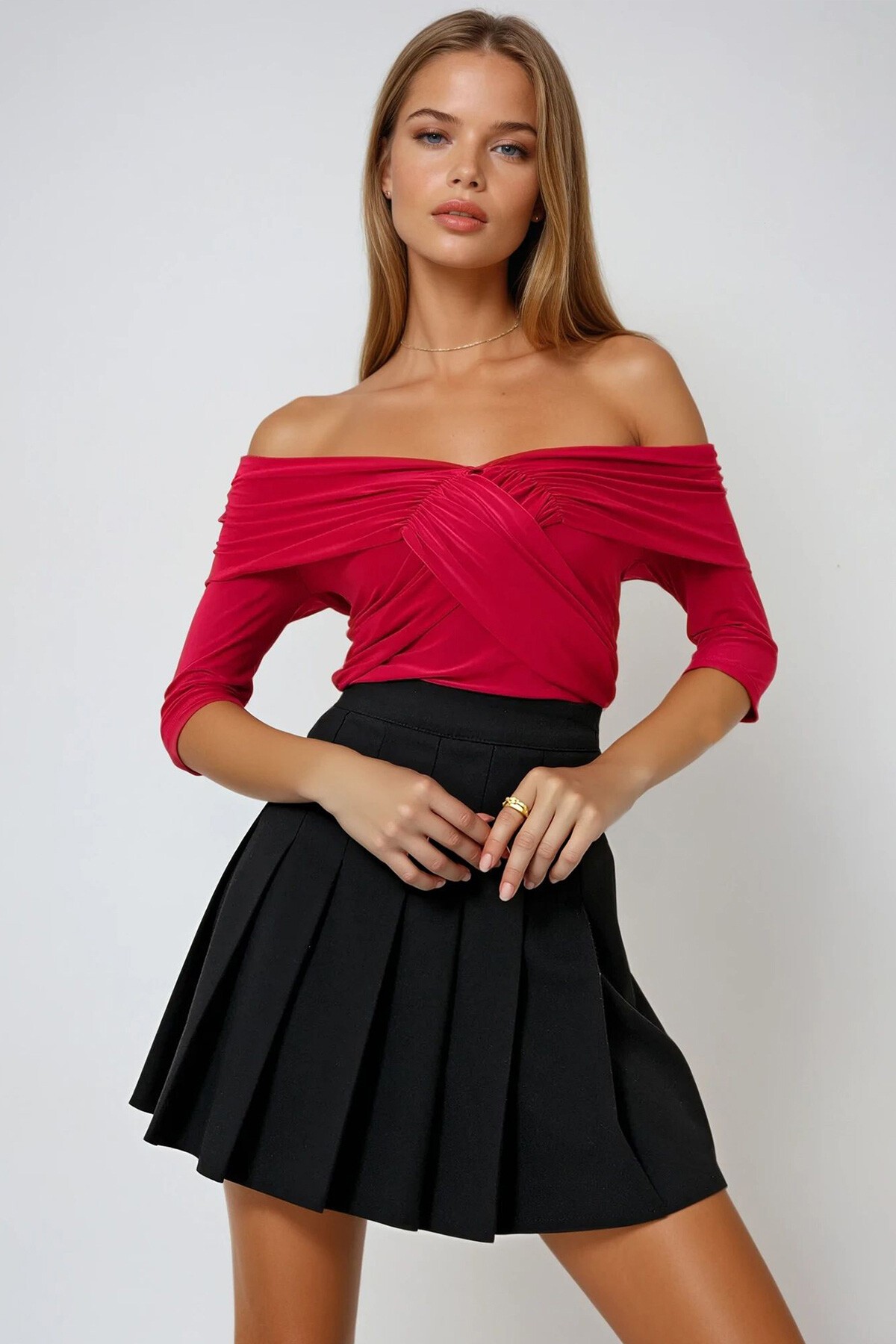 Kırmızı Madonna Yaka Önü Çapraz Büzgülü Kısa Kol Sandy Bluz