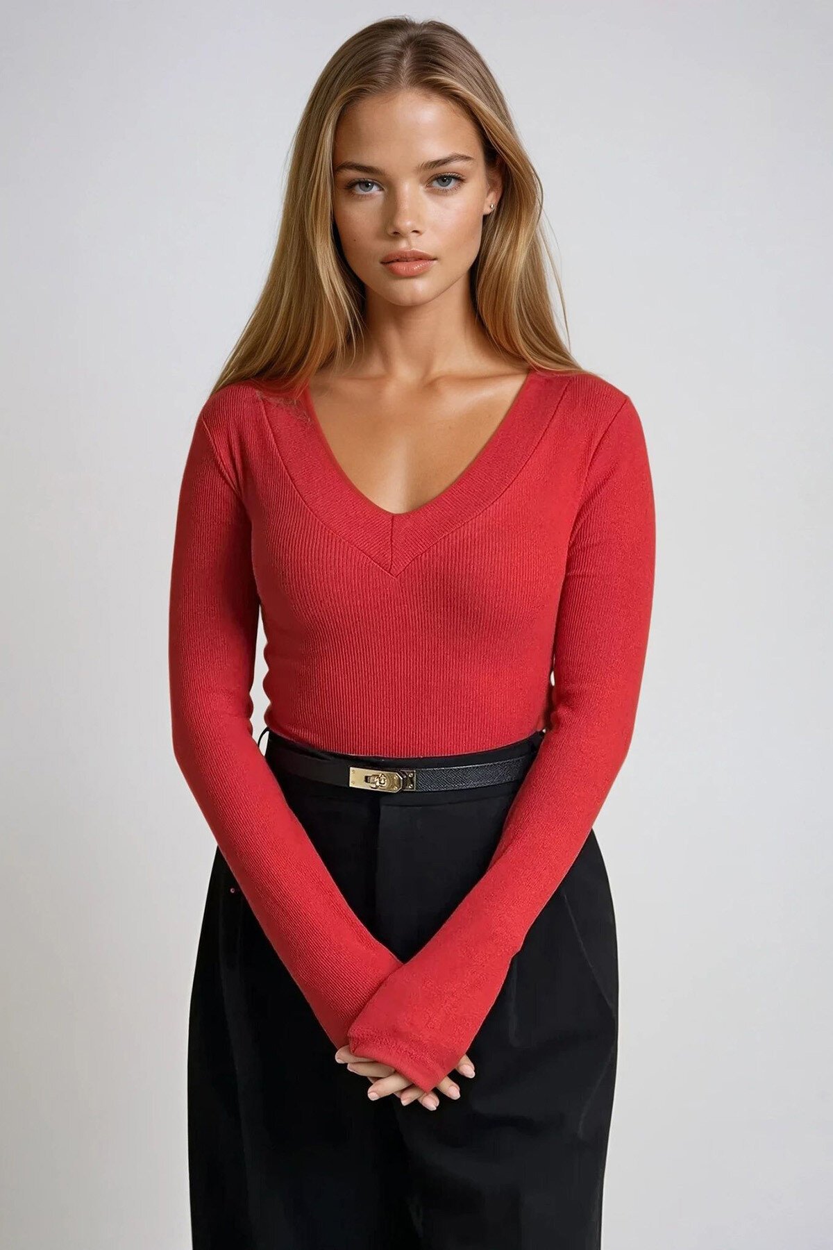 Kırmızı Önü Ve Arkası V Yaka Fitilli Örme Bluz