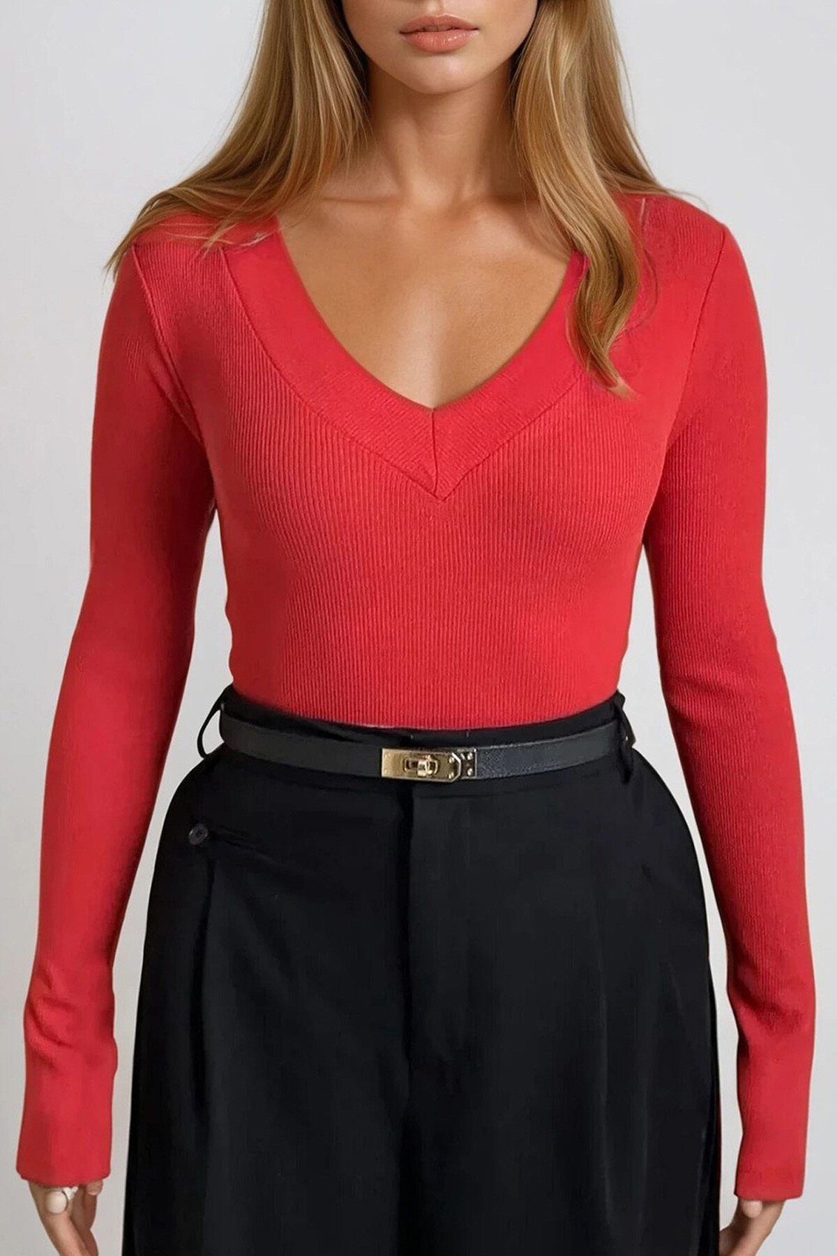 Kırmızı Önü Ve Arkası V Yaka Fitilli Örme Bluz