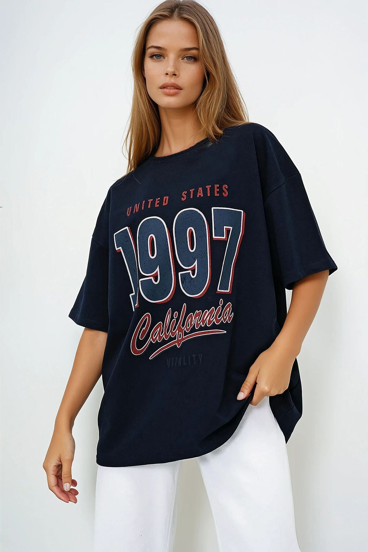 Koyu Lacivert Bisiklet Yaka 1997 Baskılı Oversize T Shırt