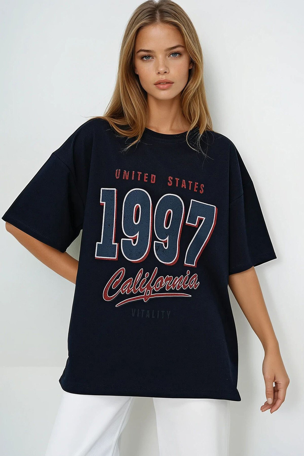 Koyu Lacivert Bisiklet Yaka 1997 Baskılı Oversize T Shırt