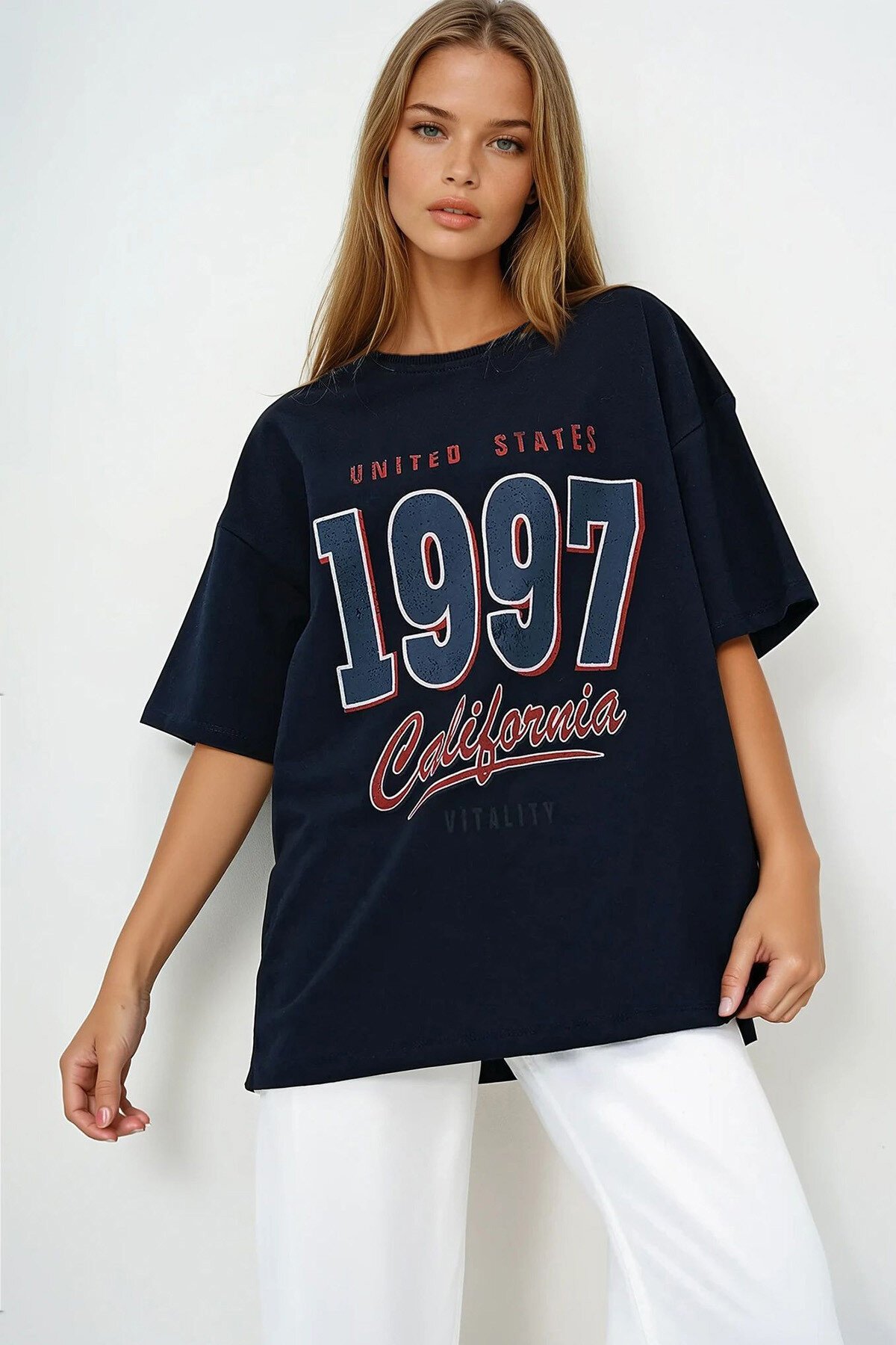 Koyu Lacivert Bisiklet Yaka 1997 Baskılı Oversize T Shırt