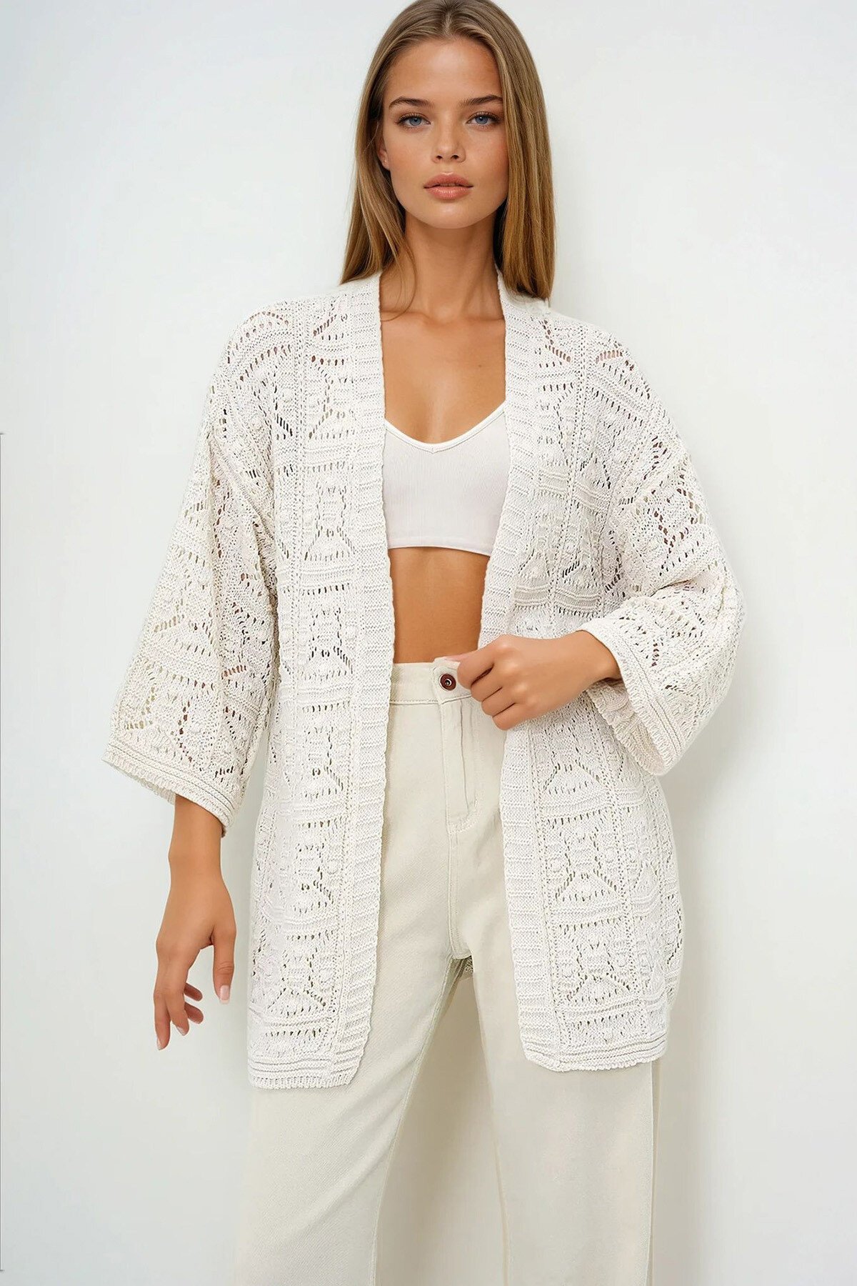 Krem Delik Ajurlu Motifli Hırka