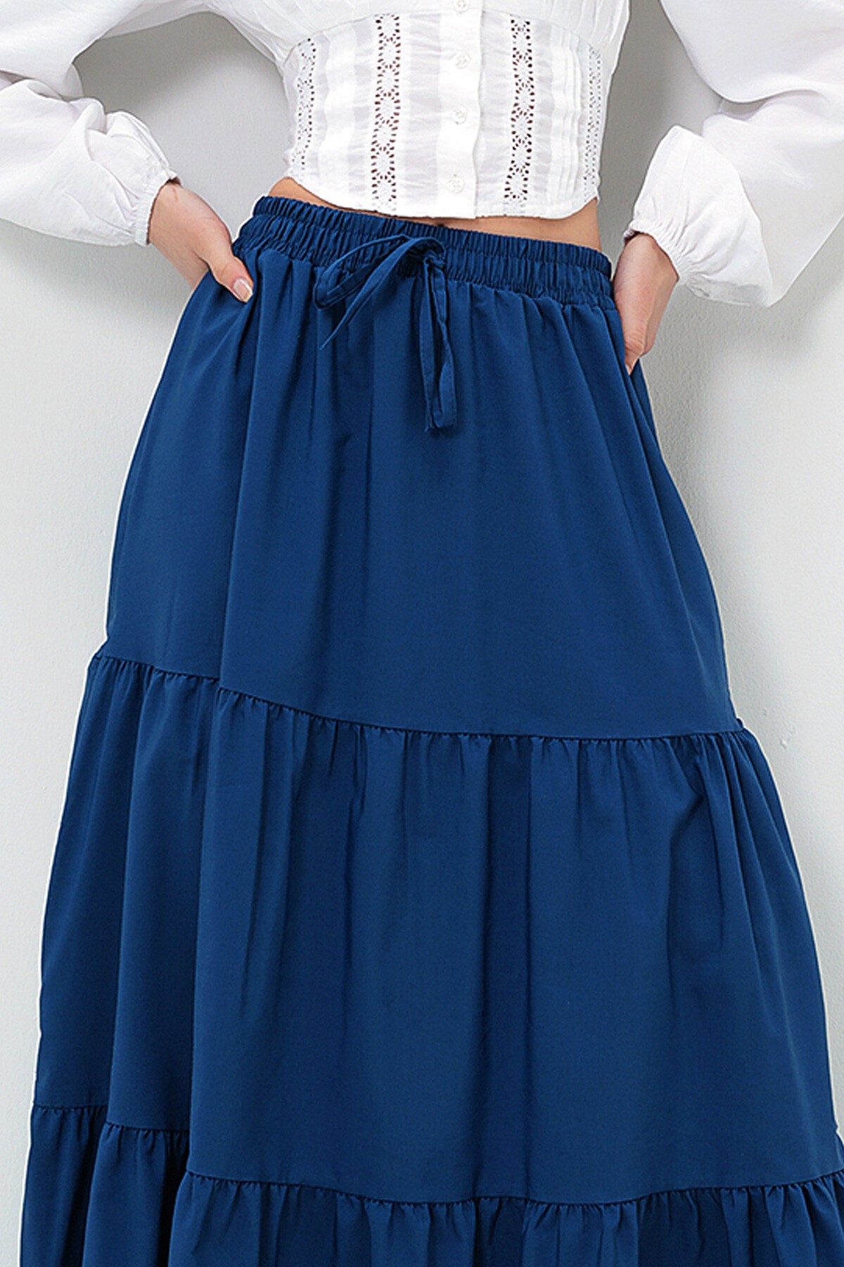 Lacivert Astarlı Kat Kat Volanlı  Beli Lastikli Poplin Dokuma Etek