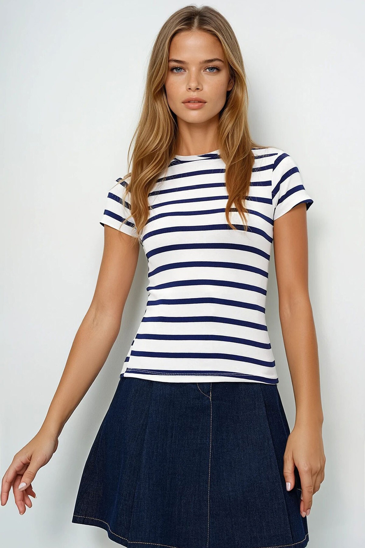 Lacivert Bisiklet Yaka Yarım Kol Çizgili Crop Bluz