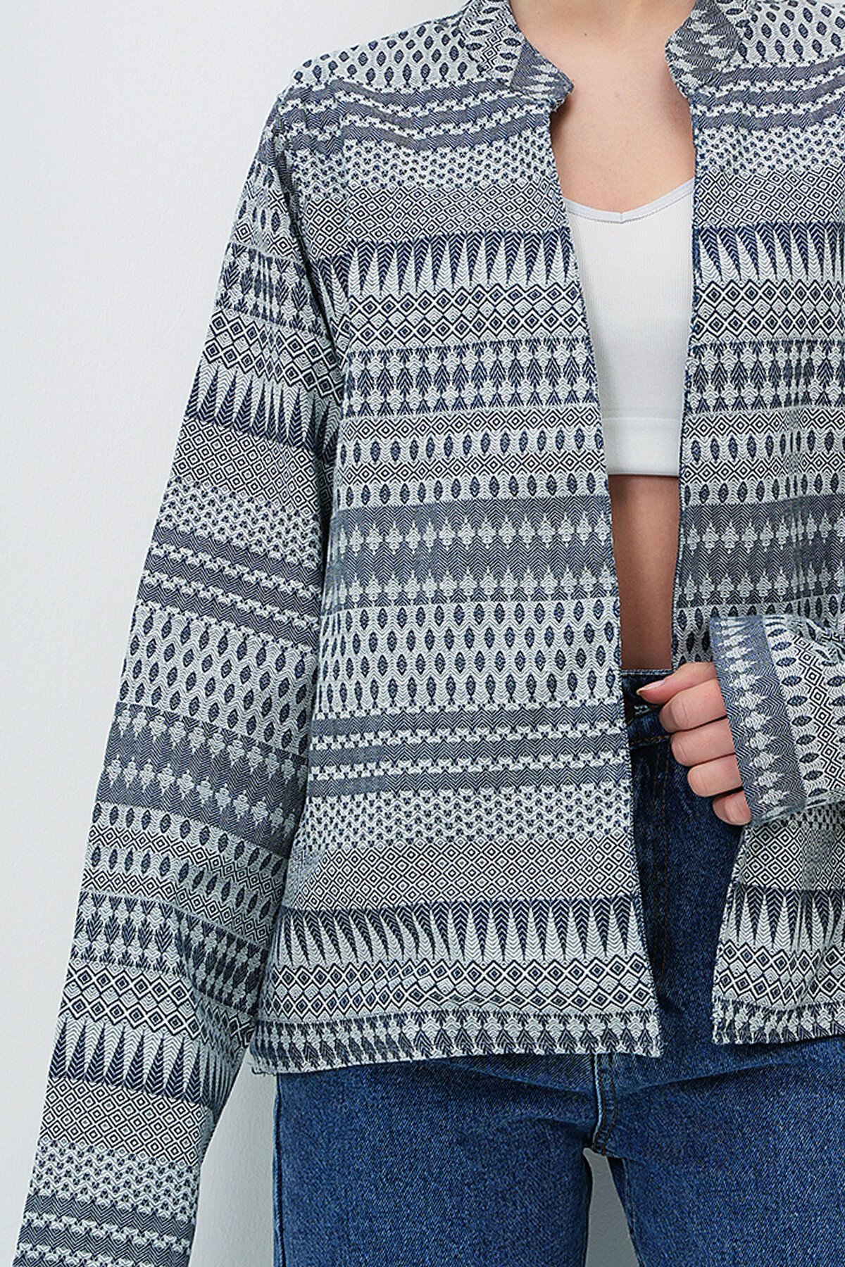 Lacivert Hakim Yaka Etnik Desenli Ceket