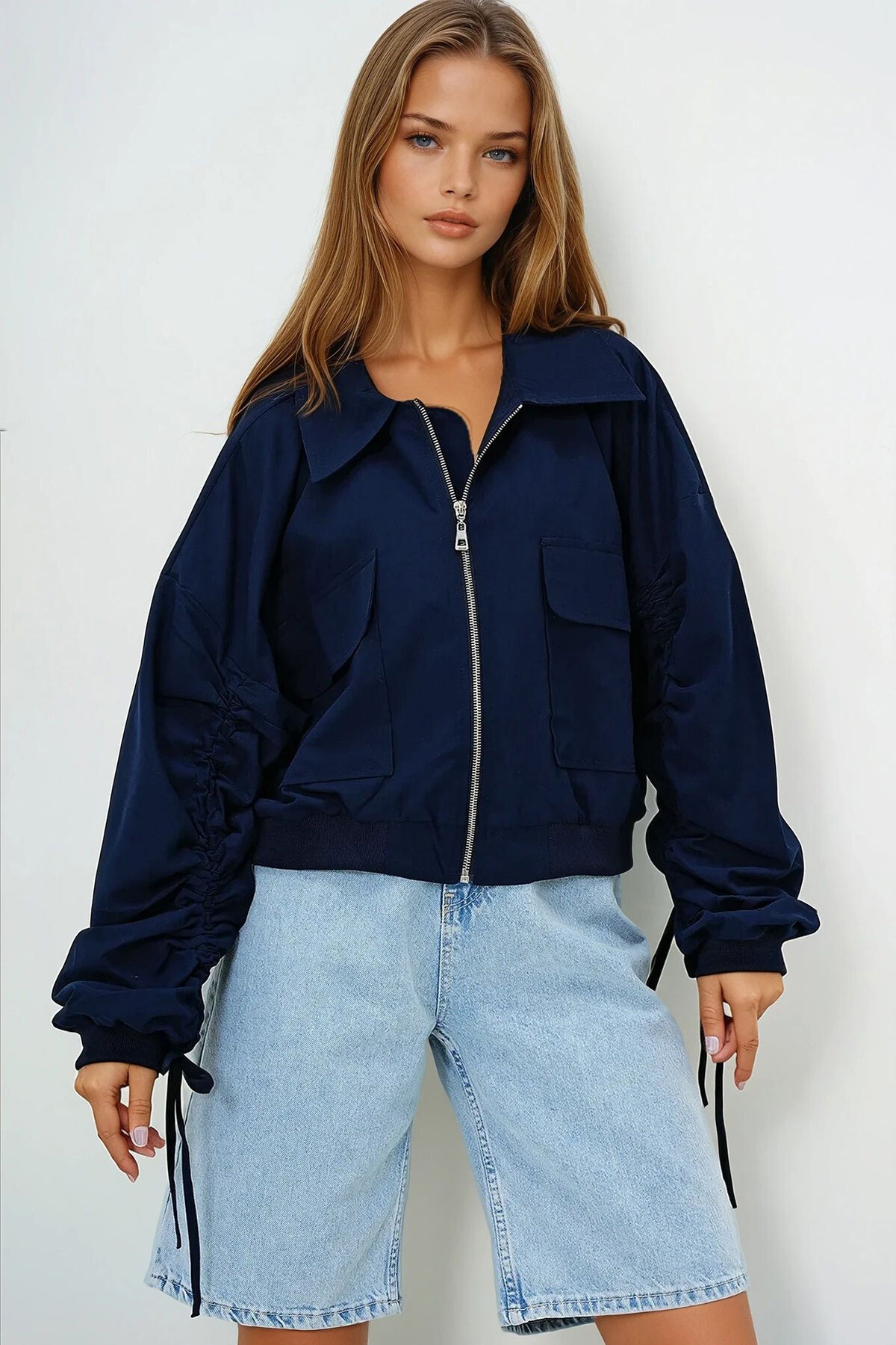 Lacivert Kolları Büzgü Detaylı İçi Astarlı Çift Cepli Mevsimlik Ceket