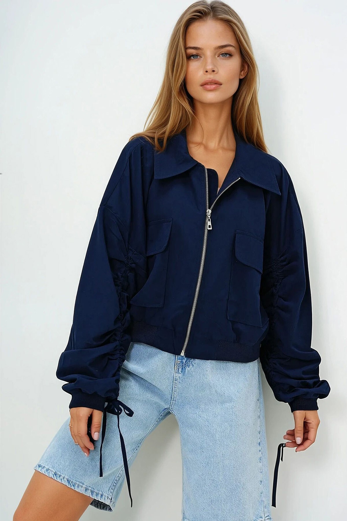Lacivert Kolları Büzgü Detaylı İçi Astarlı Çift Cepli Mevsimlik Ceket