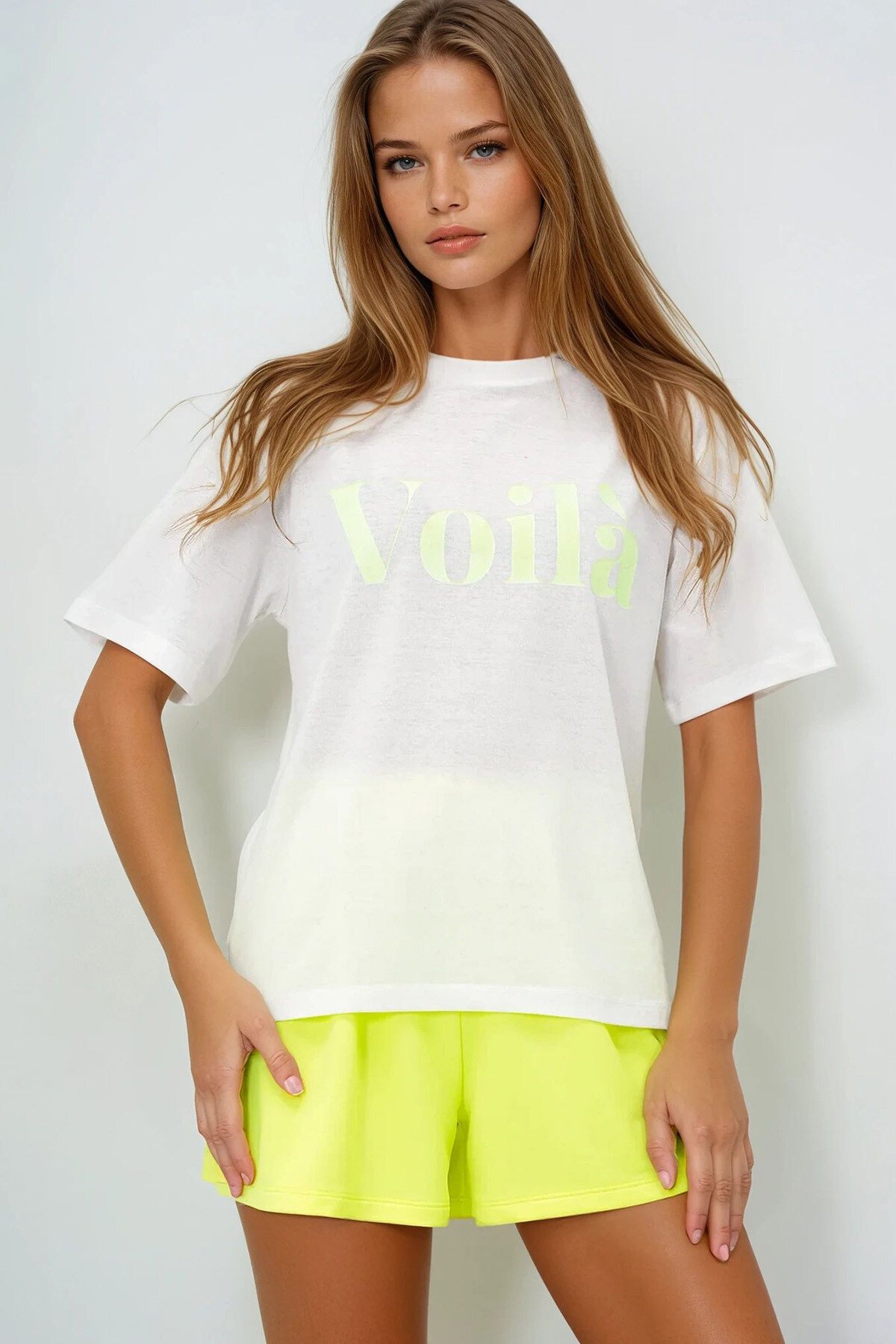 Limon Sarısı Önü Yazı Baskılı Pamuklu Basic T Shırt Ve Şortlu Penye Alt Üst Takım