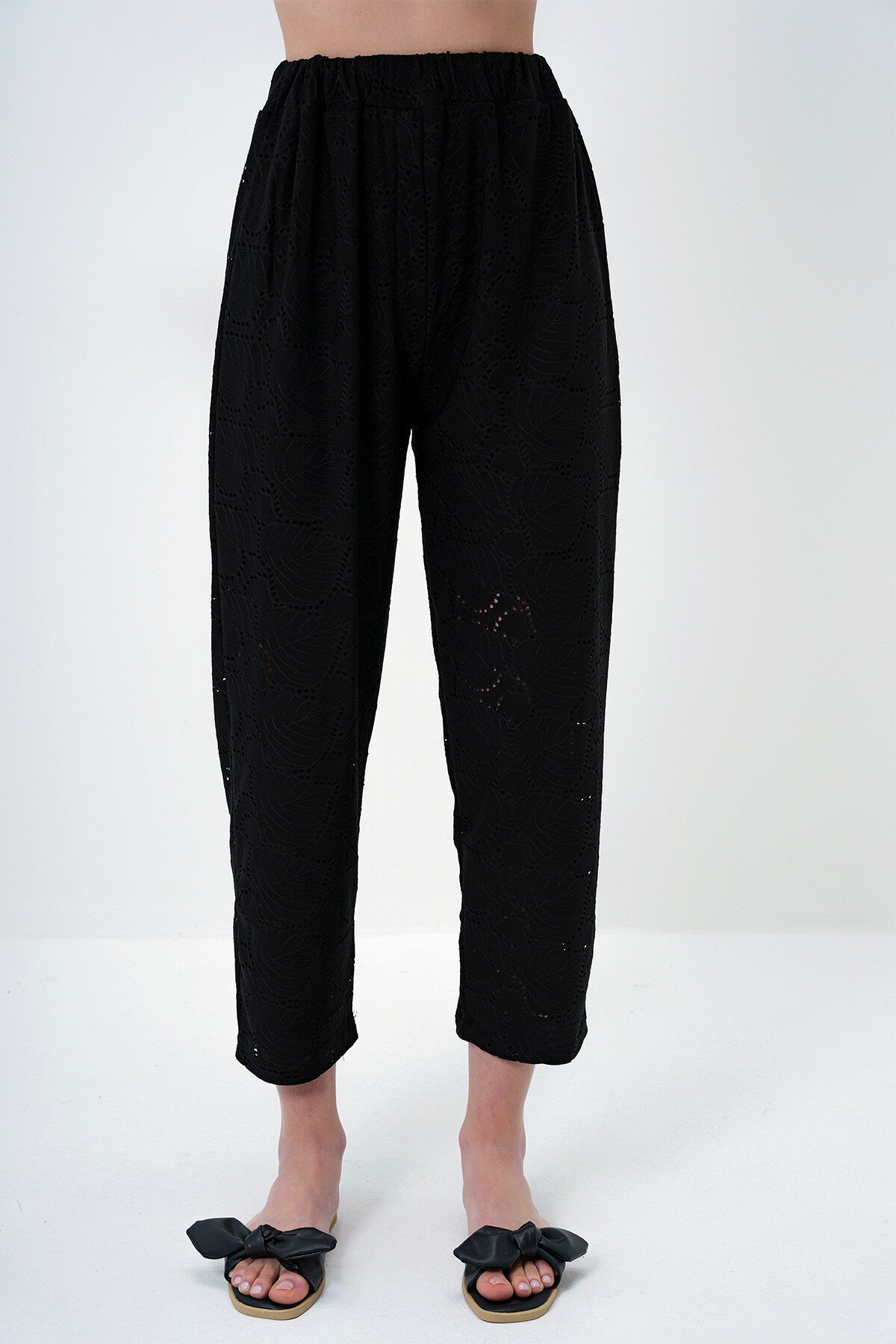 Mat Siyah Kendinden Dokulu Ajurlu Uzun Pantolonlu Kimono Takım