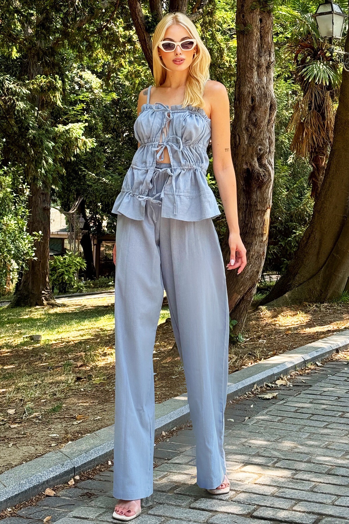 Mavi Askılı Bağcık Detaylı Bluz Ve Pantolon Takım