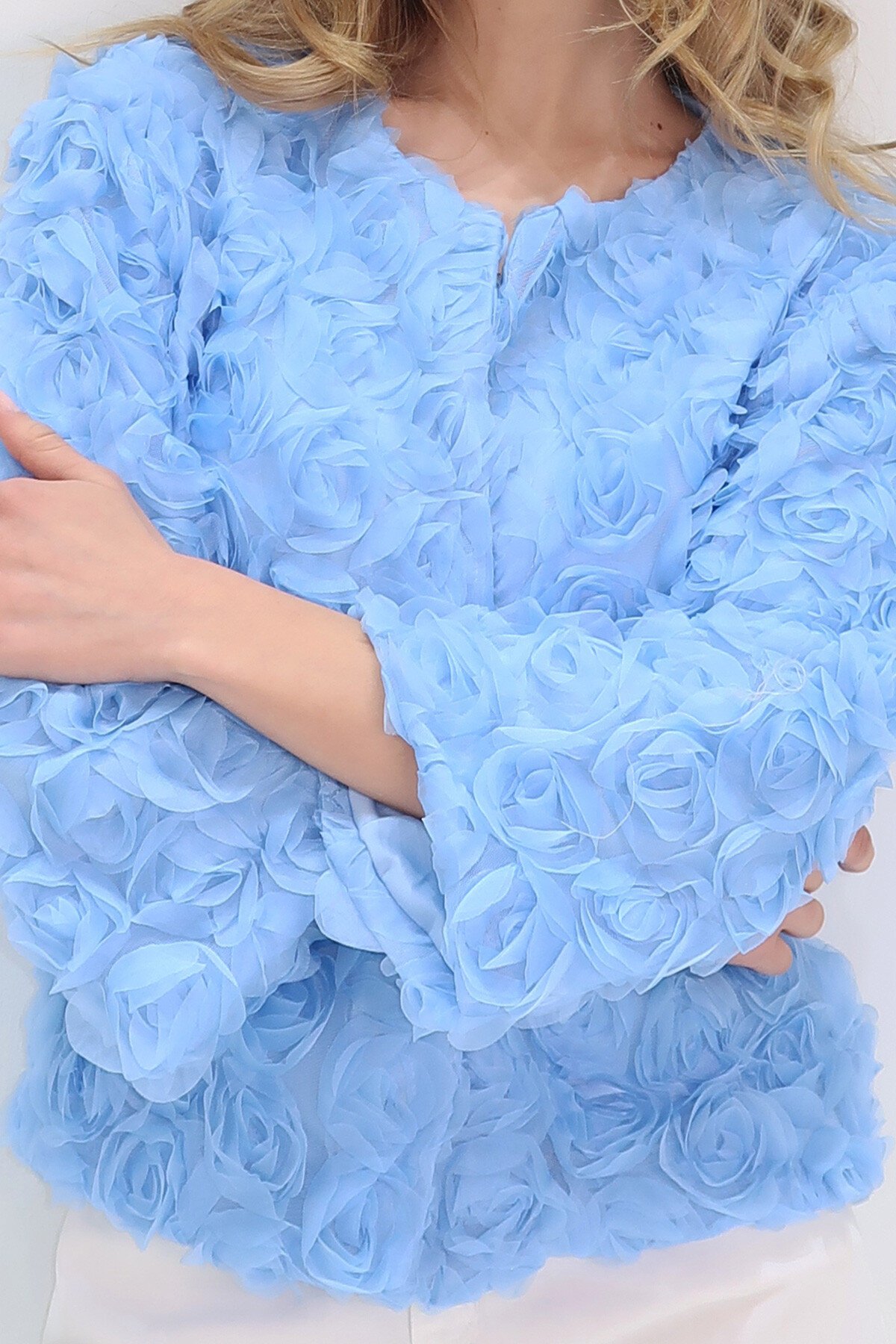 Mavi Çiçek Motifli Astarlı Crop Ceket