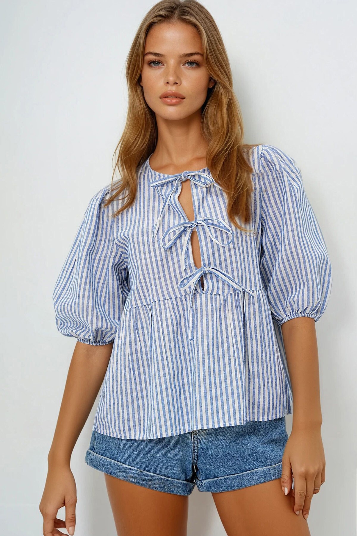 Mavi Çizgili Keten Karışımlı Bağlama Detaylı Bluz