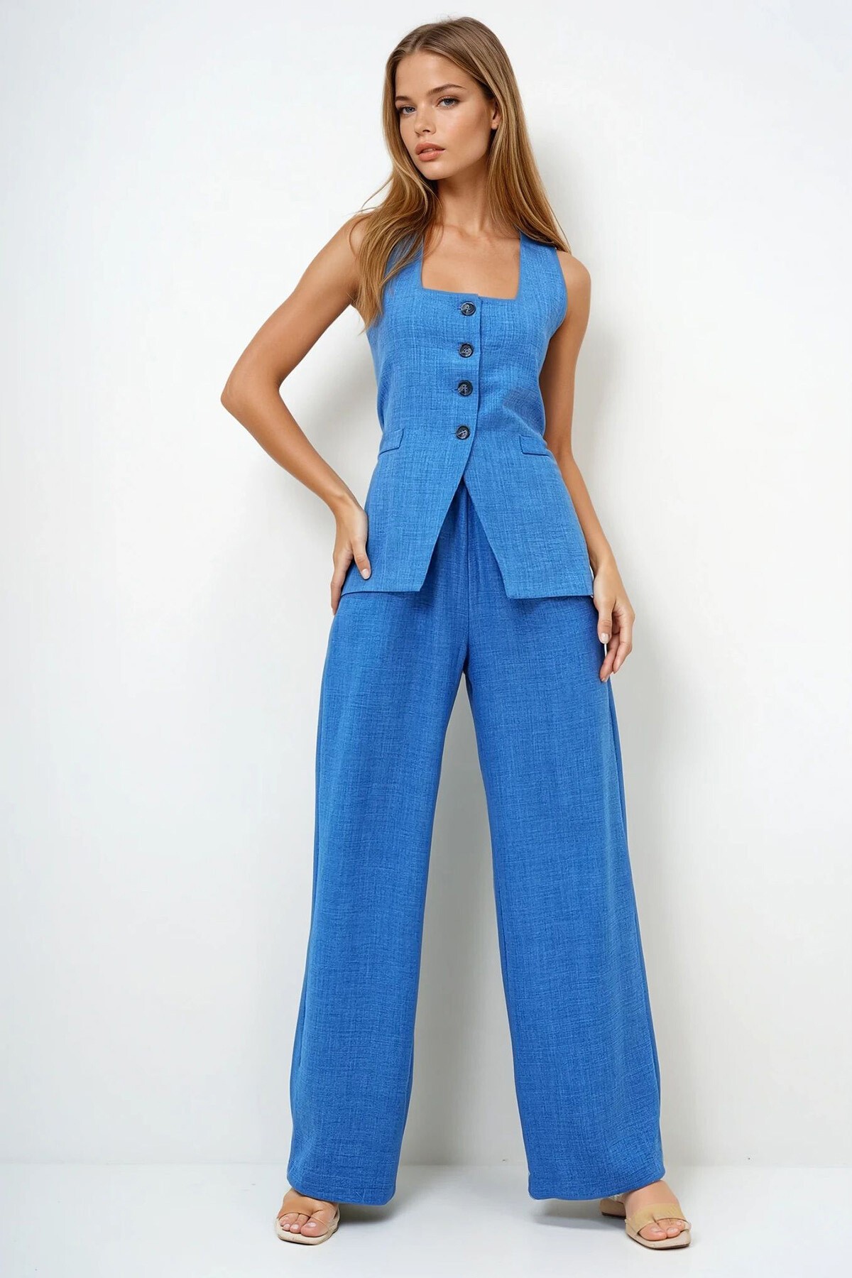 Mavi Kare Yaka İçi Astarlı Dokuma Keten Yelek Ve Çift Cepli Palazzo Pantolon Takım