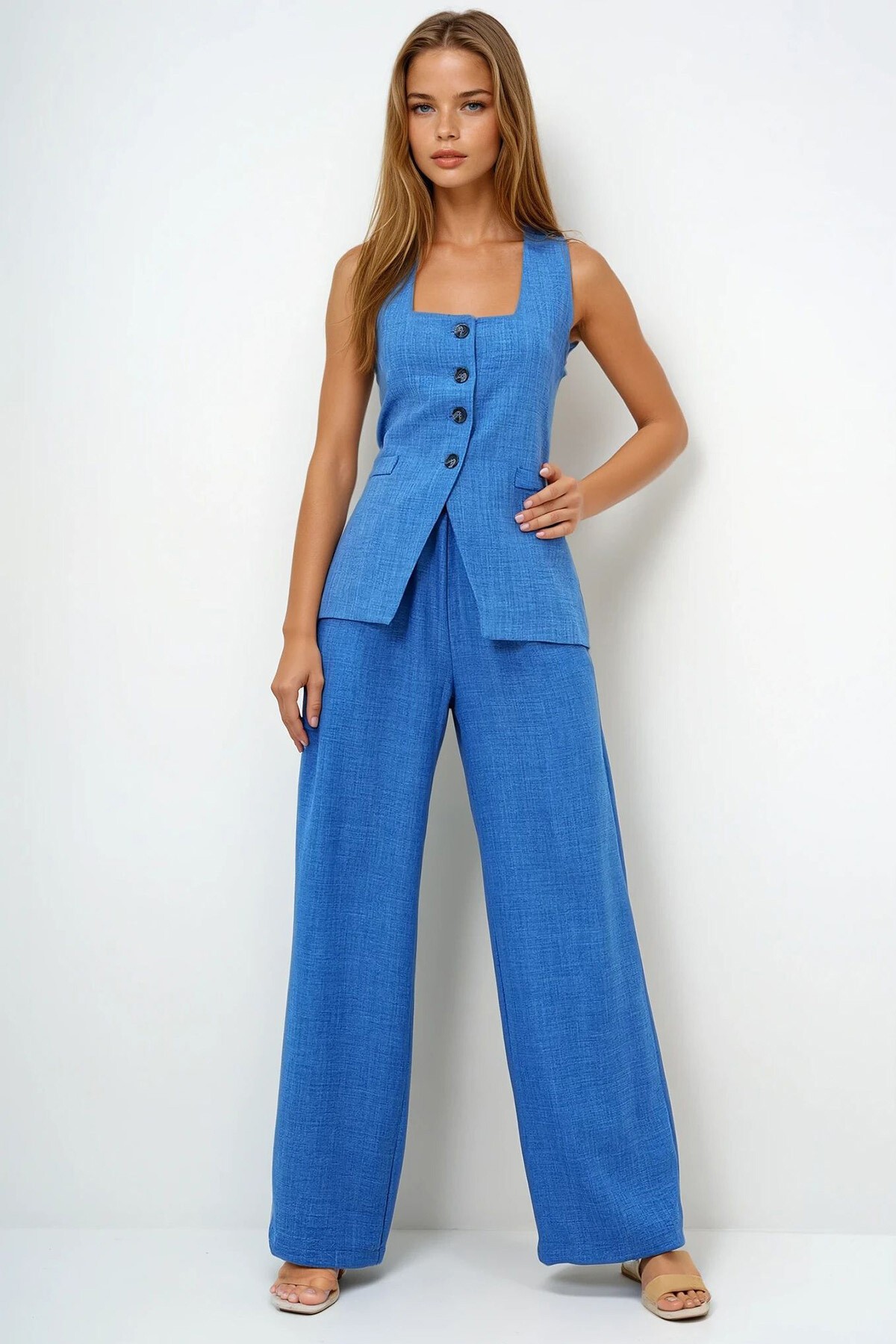 Mavi Kare Yaka İçi Astarlı Dokuma Keten Yelek Ve Çift Cepli Palazzo Pantolon Takım