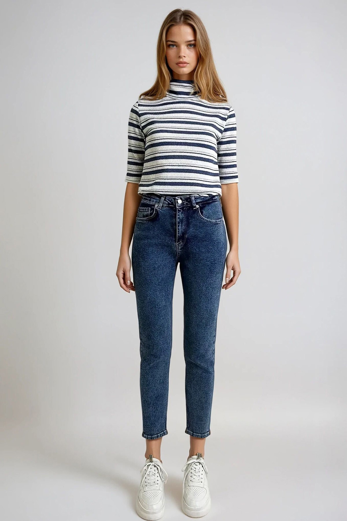 Mavi Yıkamalı Slim Fit Jean Pantolon