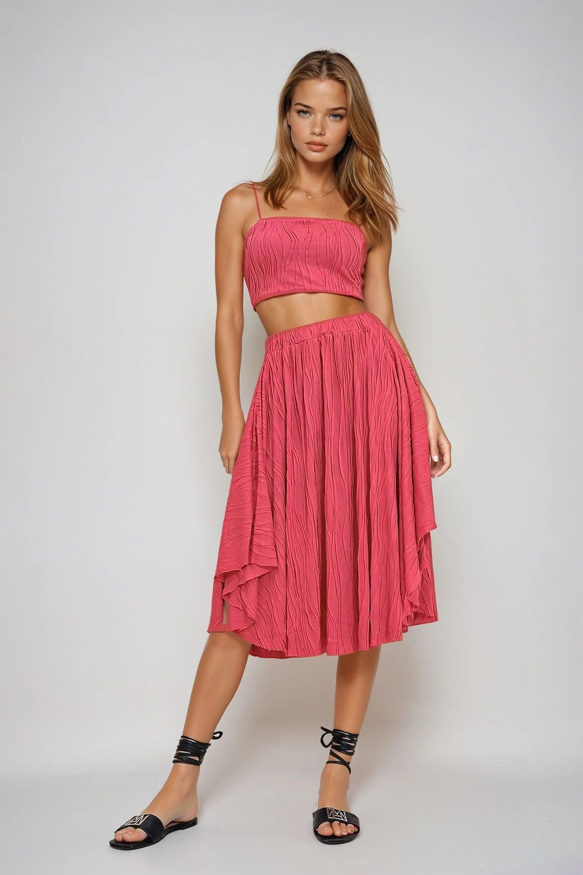 Mercan Büstiyer Ve Etekli Alt Üst Dokuma Takım