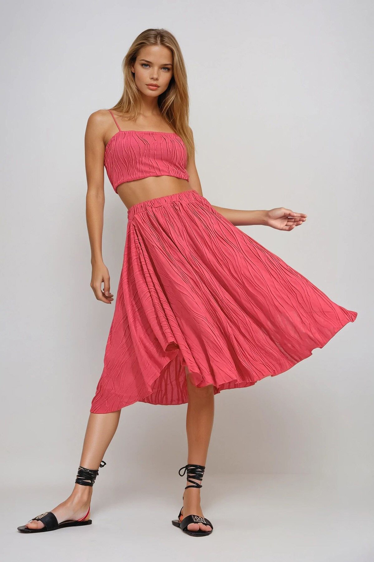 Mercan Büstiyer Ve Etekli Alt Üst Dokuma Takım