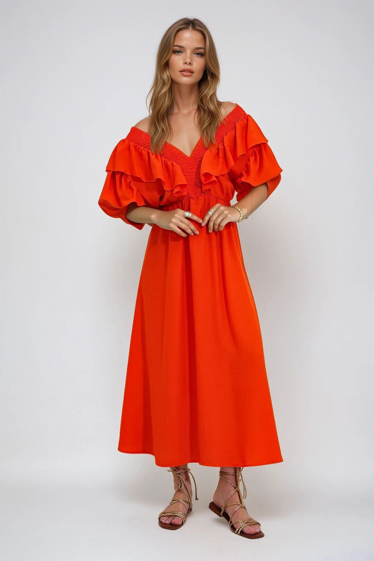 Mercan Yakası Gipeli Ve Volanlı Beli Midiboy Dokuma Elbise