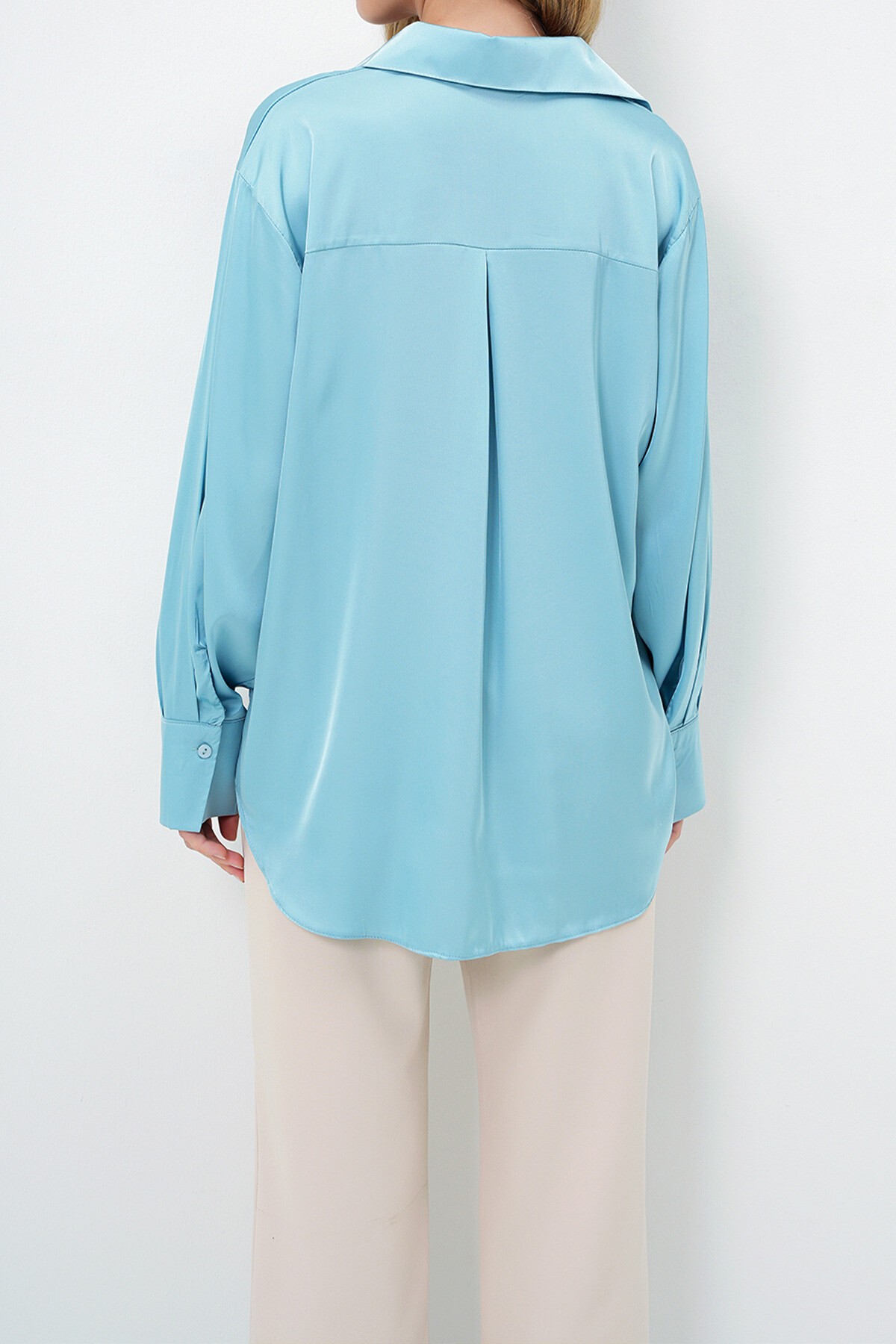 Mint Oversize İpek Saten Gömlek