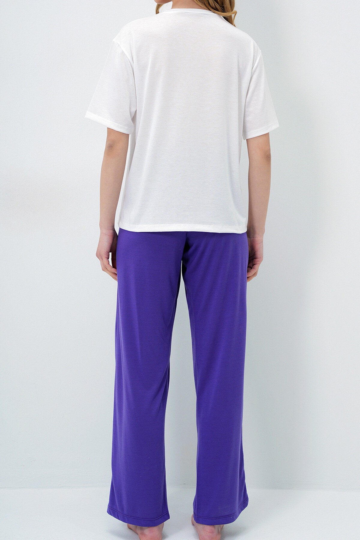 Mor Bisiklet Yaka Baskılı T Shirt Ve Düz Renk Pantolonlu Pijama Takımı