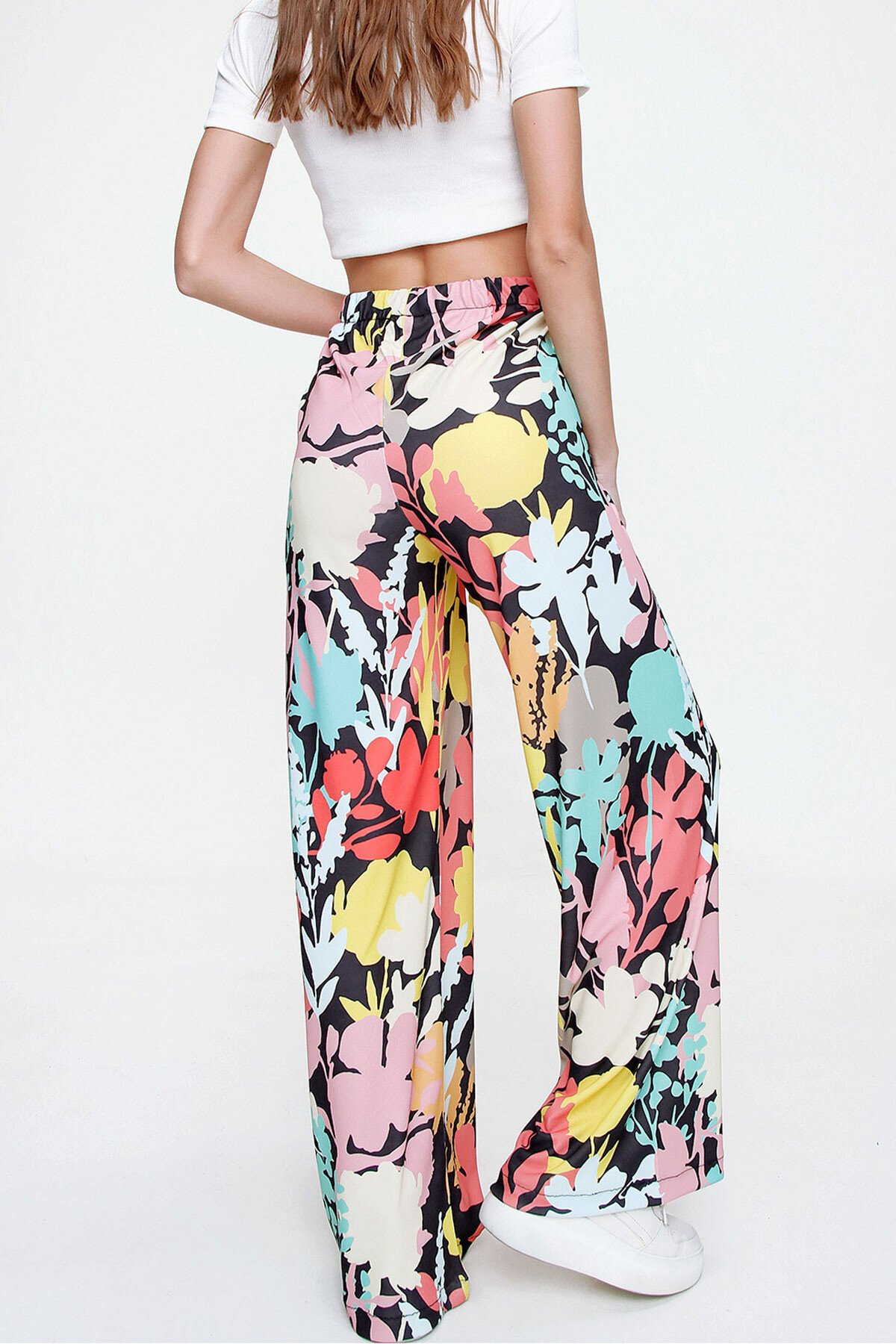 Multi Desenli Rahat Kesim Pantolon