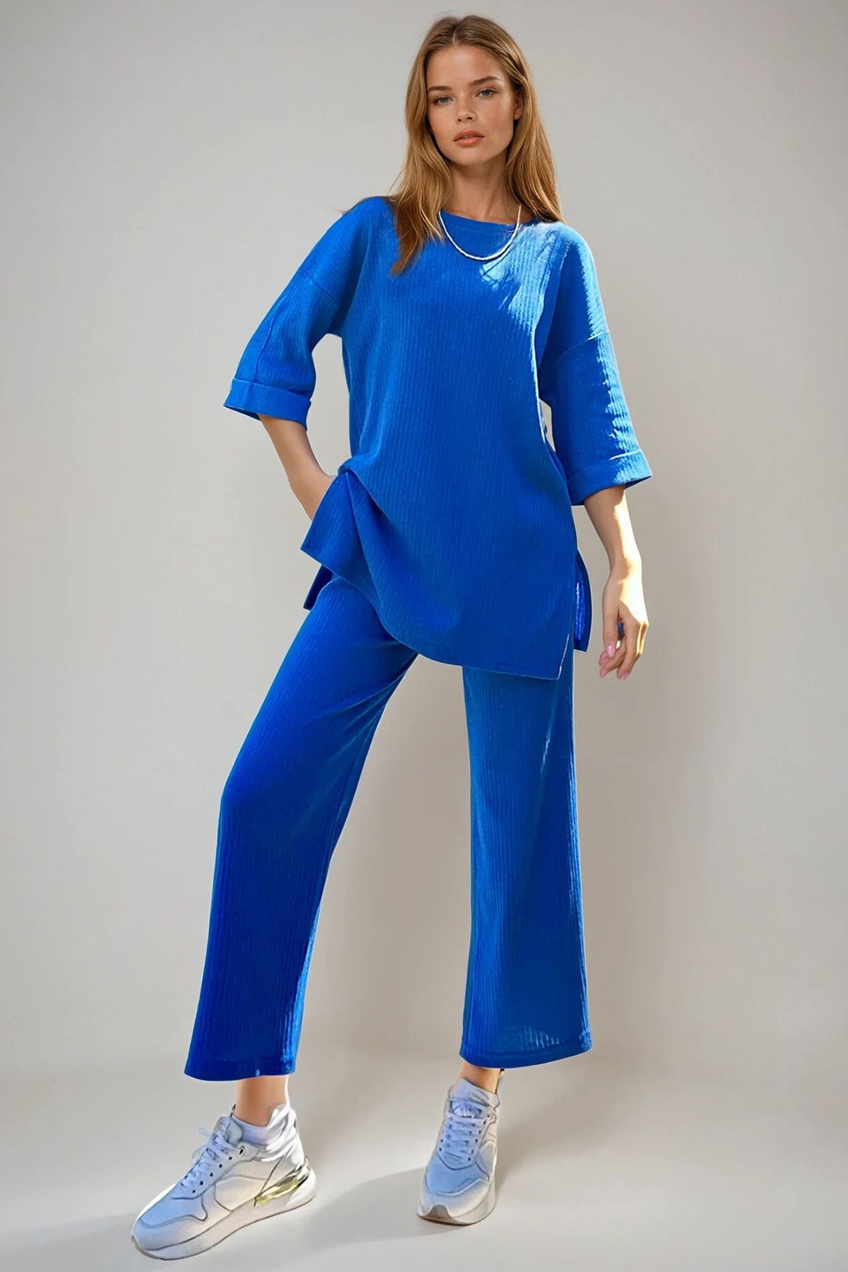 Parlament Mavi Yırtmaçlı Boyfriend T Shirt Ve Pantolon İnterlok Takım