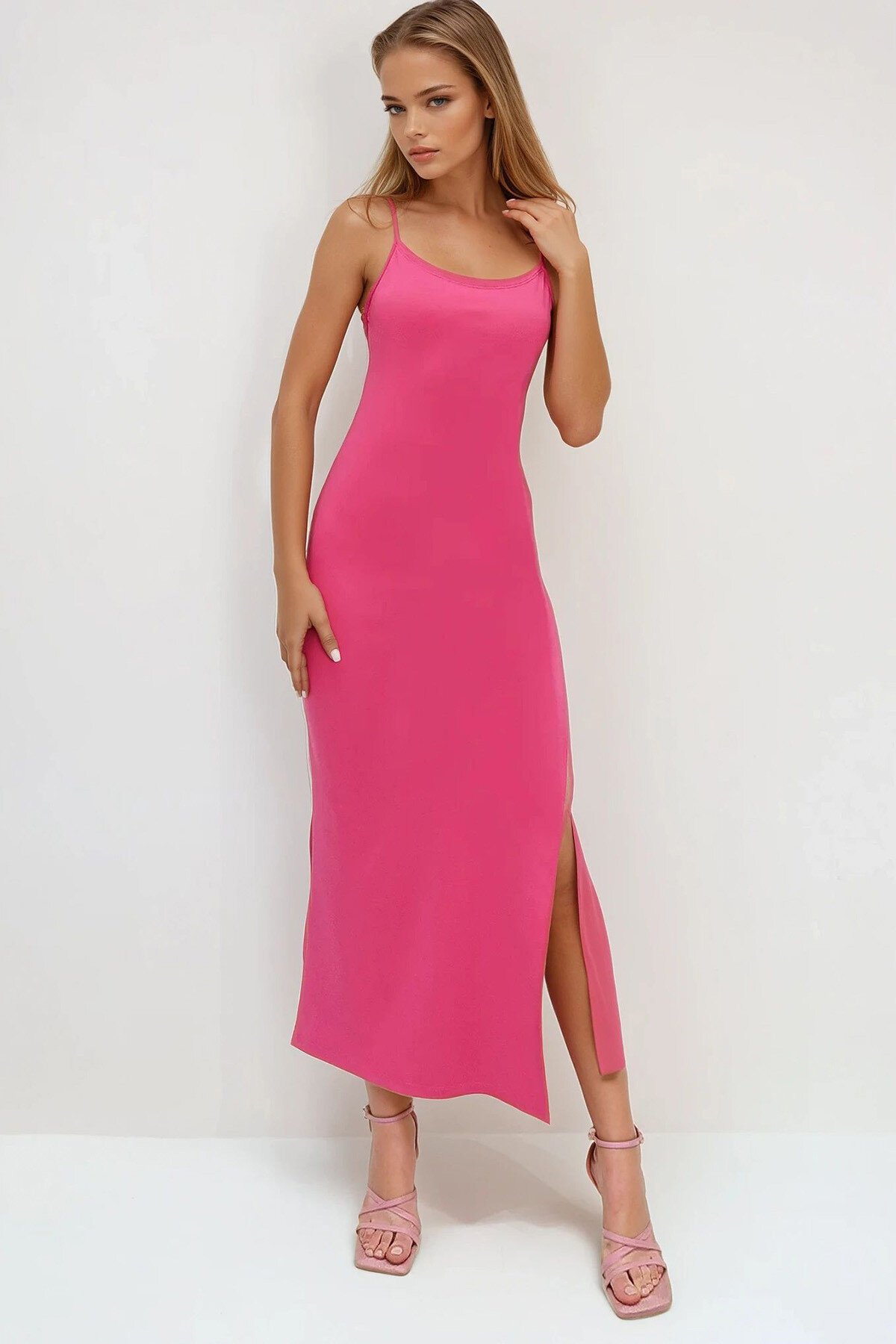 Pembe Askılı Sırt Dekolteli  Yırtmaçlı Örme Krep Elbise