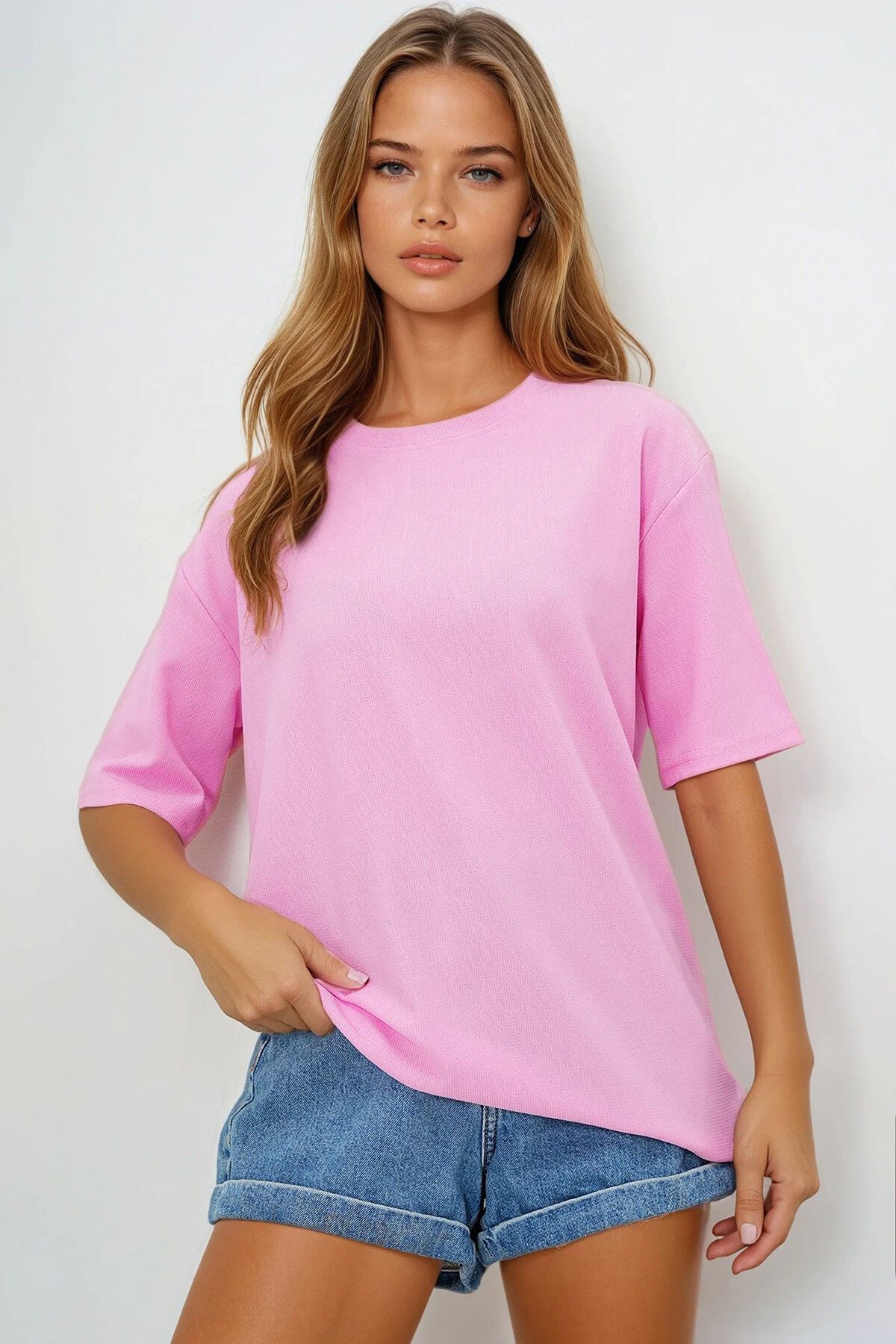 Pembe Bisiklet Yaka Dokulu Basic T Shırt