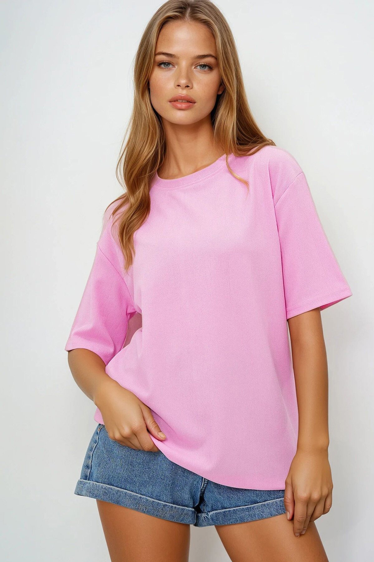 Pembe Bisiklet Yaka Dokulu Basic T Shırt