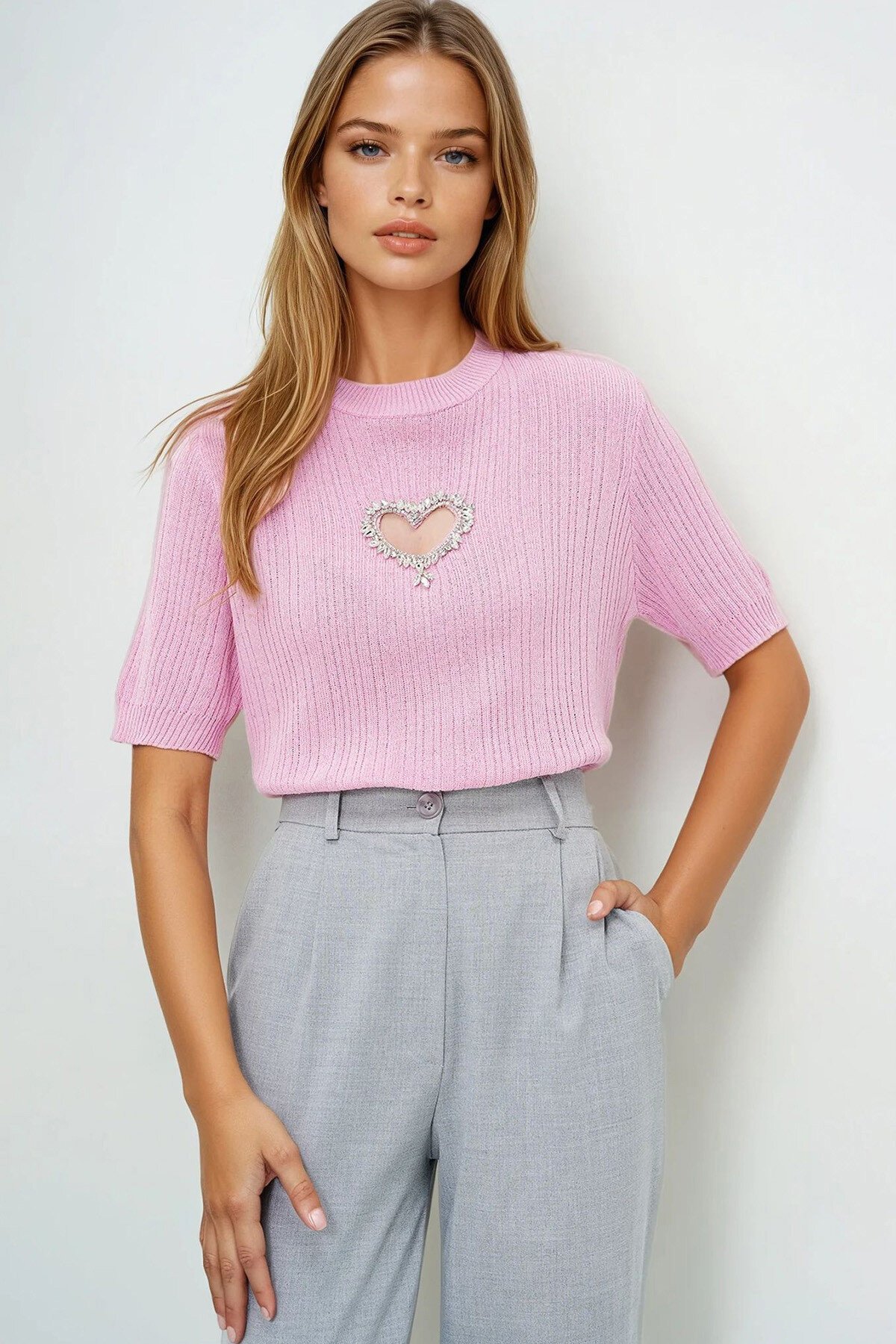 Pembe Bisiklet Yaka Kalp Taş İşlemeli Yazlık Triko Bluz