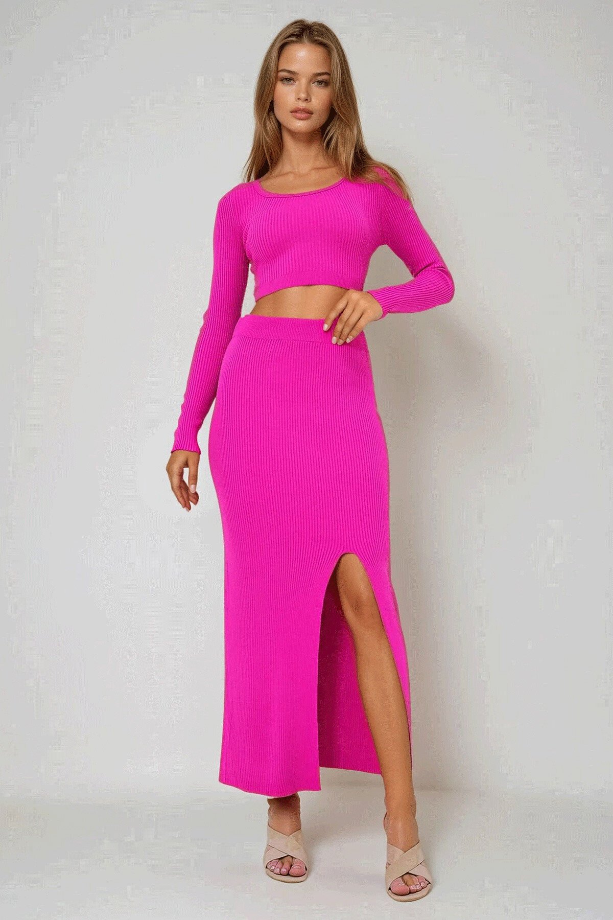 Pembe Geniş Yaka Uzun Kol Crop Kazak Ve Yırtmaçlı Etek Takım